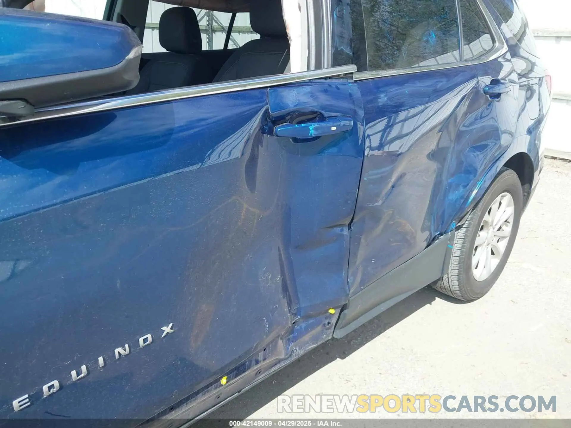 6 Photograph of a damaged car 2GNAXTEV3K6240179 CHEVROLET EQUINOX 2019