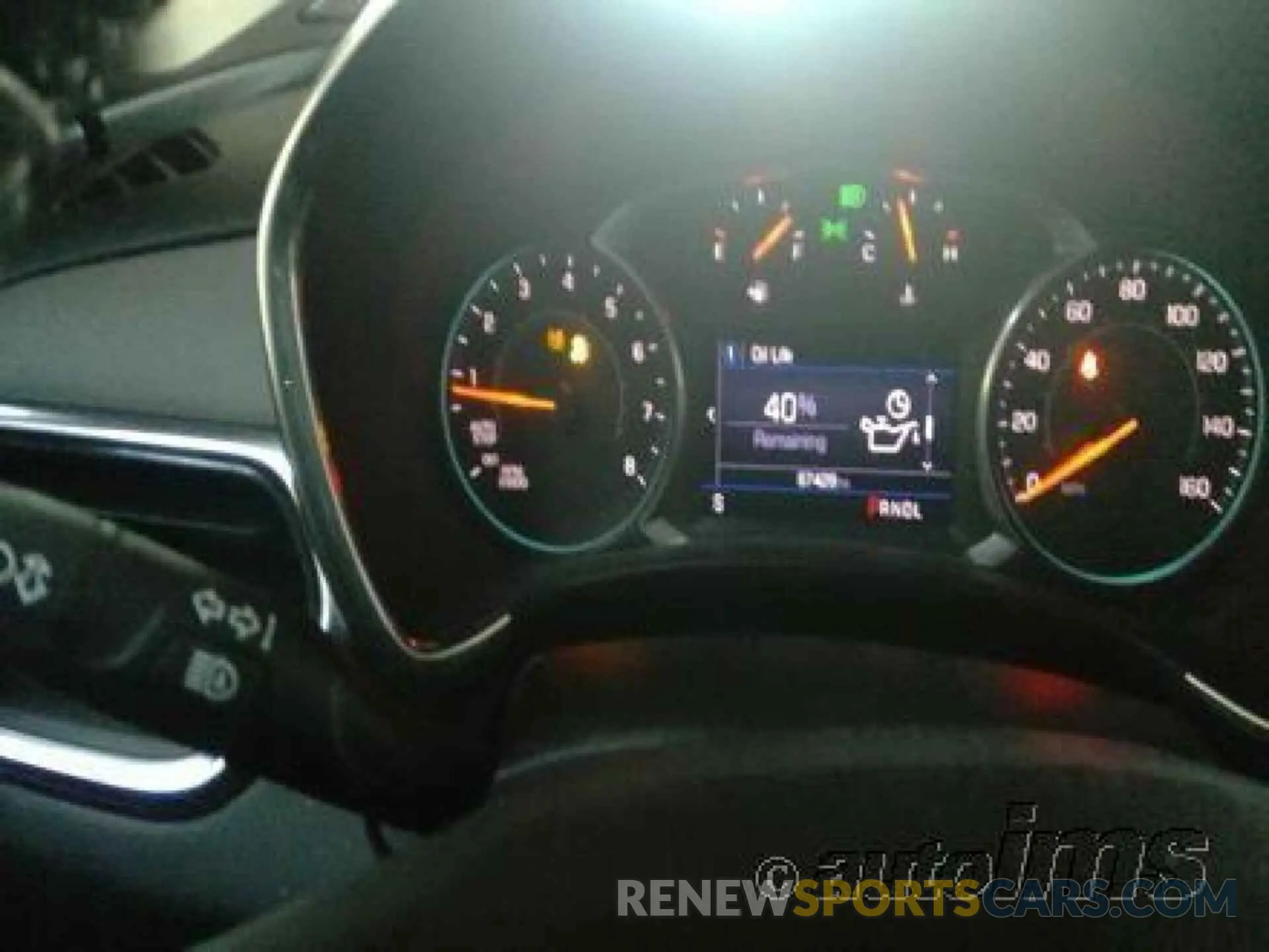 8 Photograph of a damaged car 2GNAXTEV3K6257001 CHEVROLET EQUINOX 2019