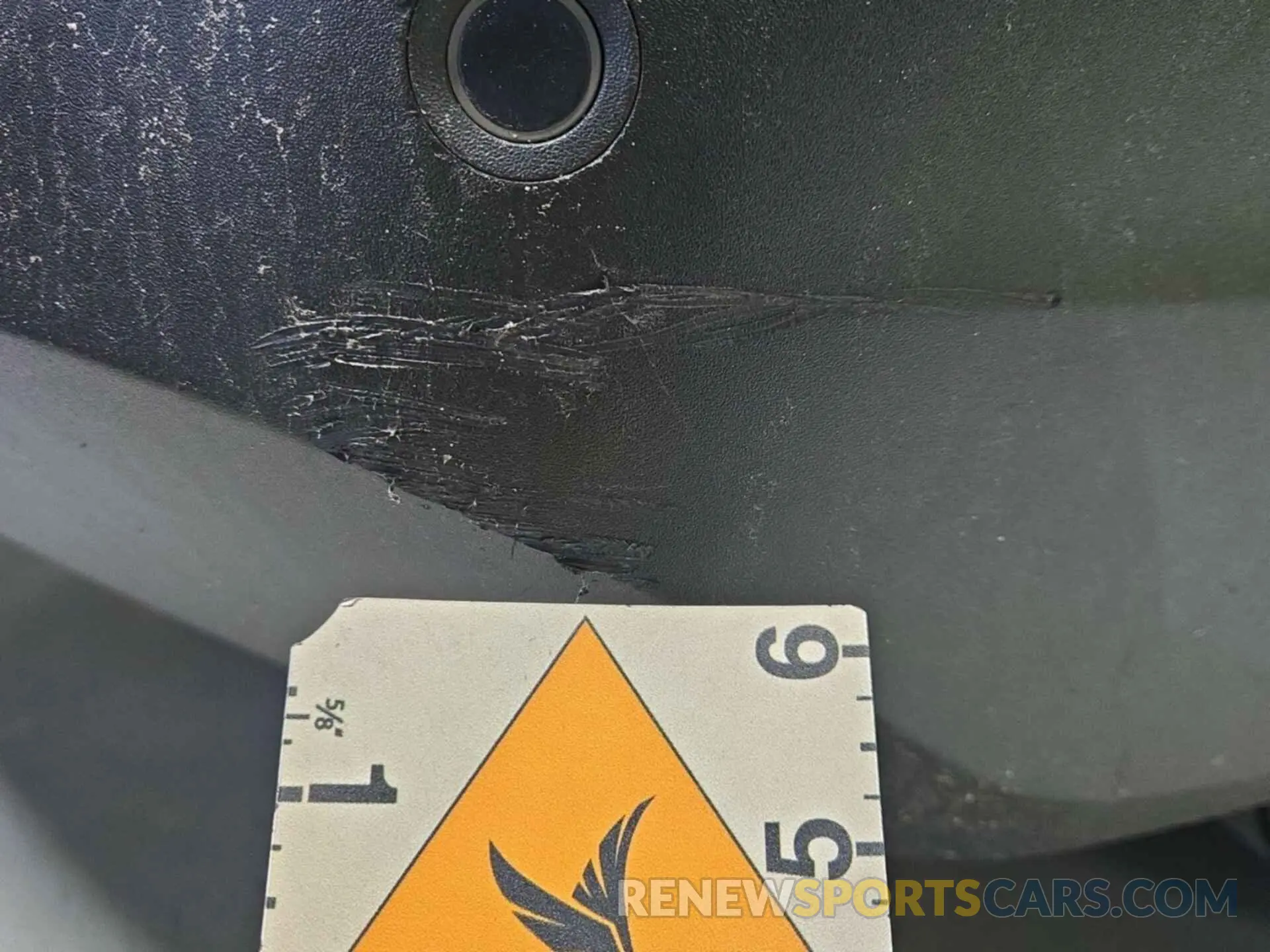 11 Photograph of a damaged car 2GNAXTEV3K6258715 CHEVROLET EQUINOX 2019