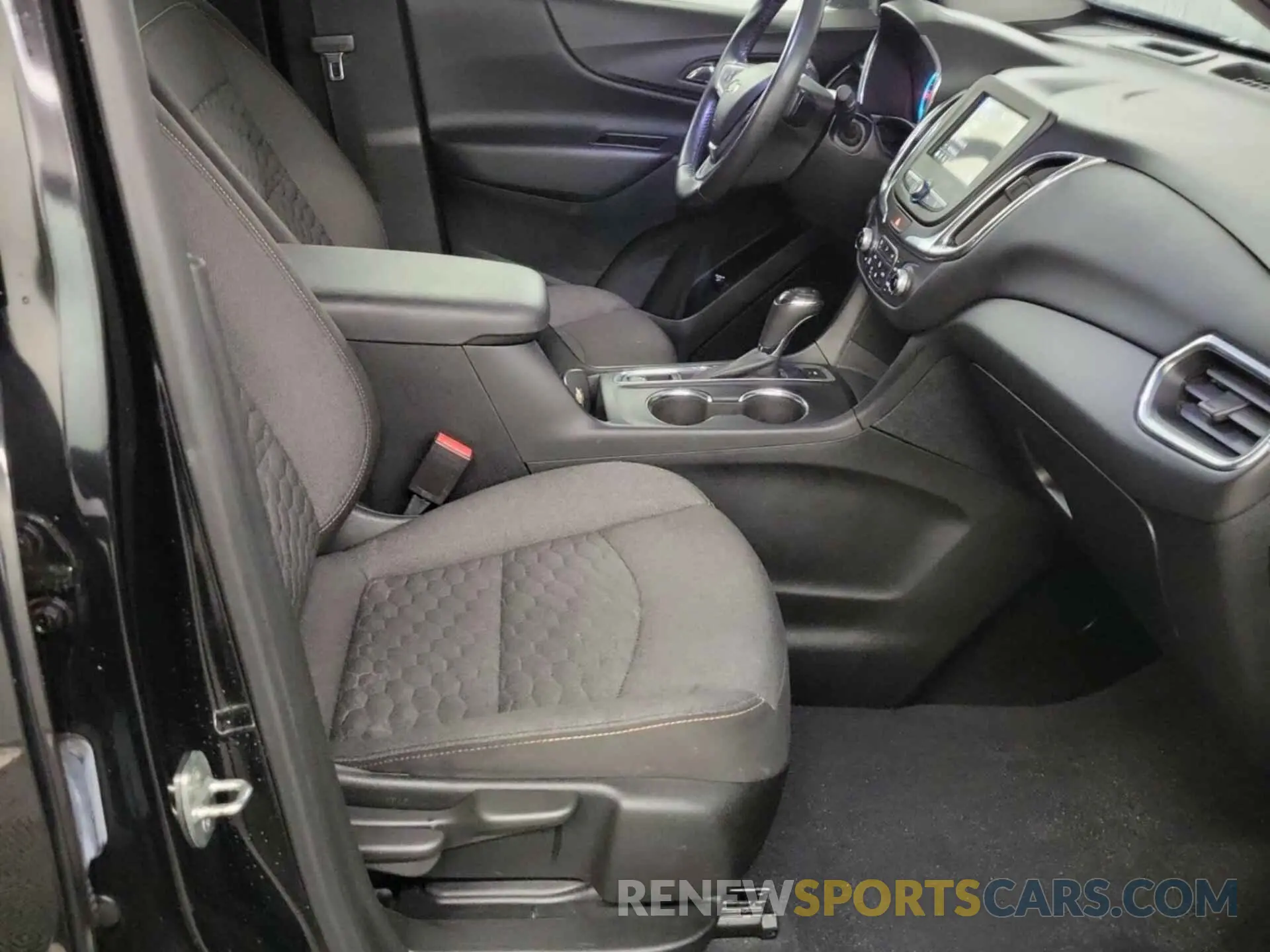 12 Photograph of a damaged car 2GNAXTEV3K6258715 CHEVROLET EQUINOX 2019