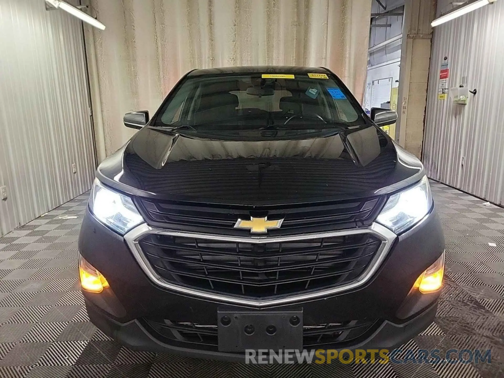 21 Photograph of a damaged car 2GNAXTEV3K6258715 CHEVROLET EQUINOX 2019