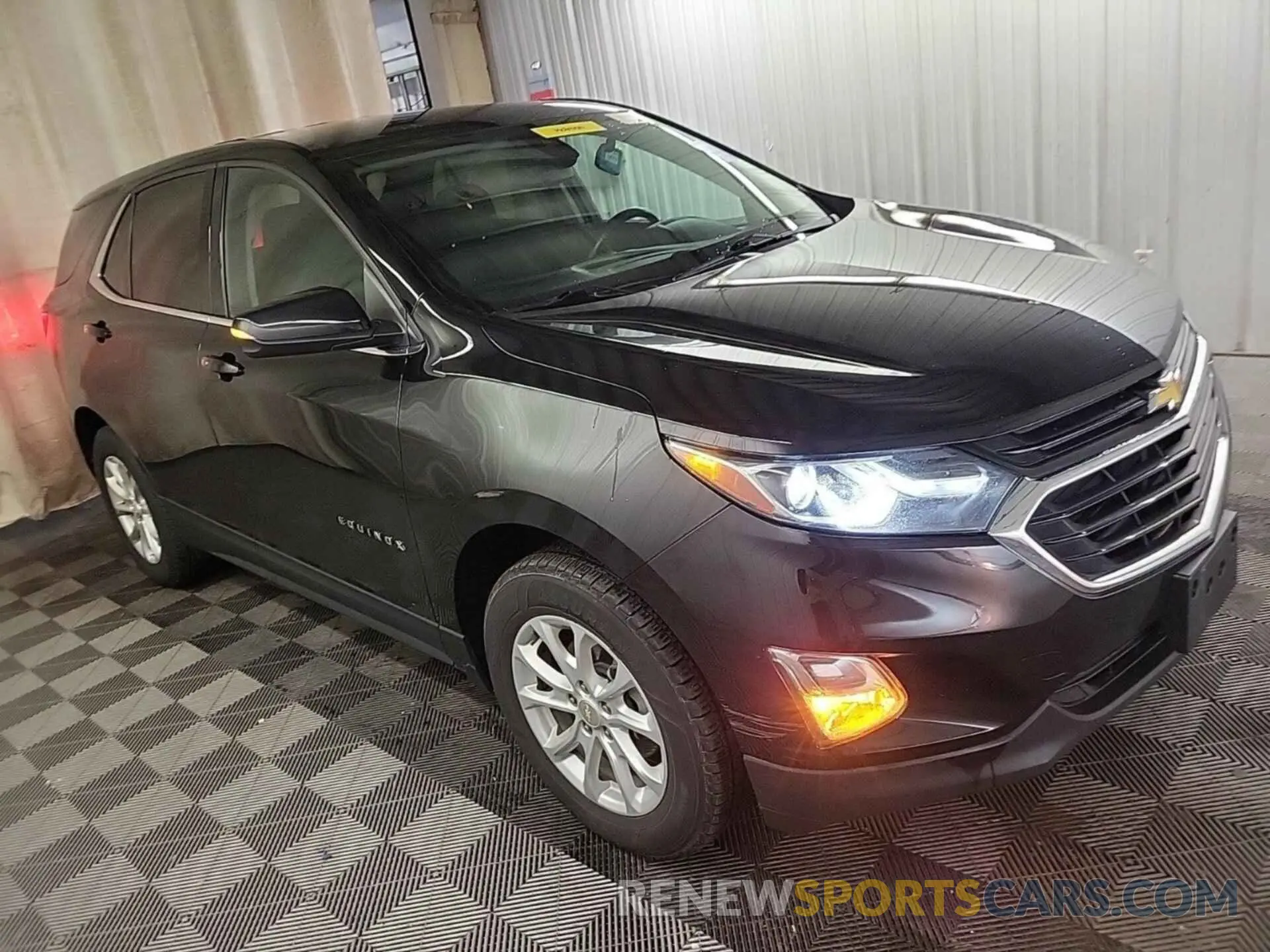 27 Photograph of a damaged car 2GNAXTEV3K6258715 CHEVROLET EQUINOX 2019