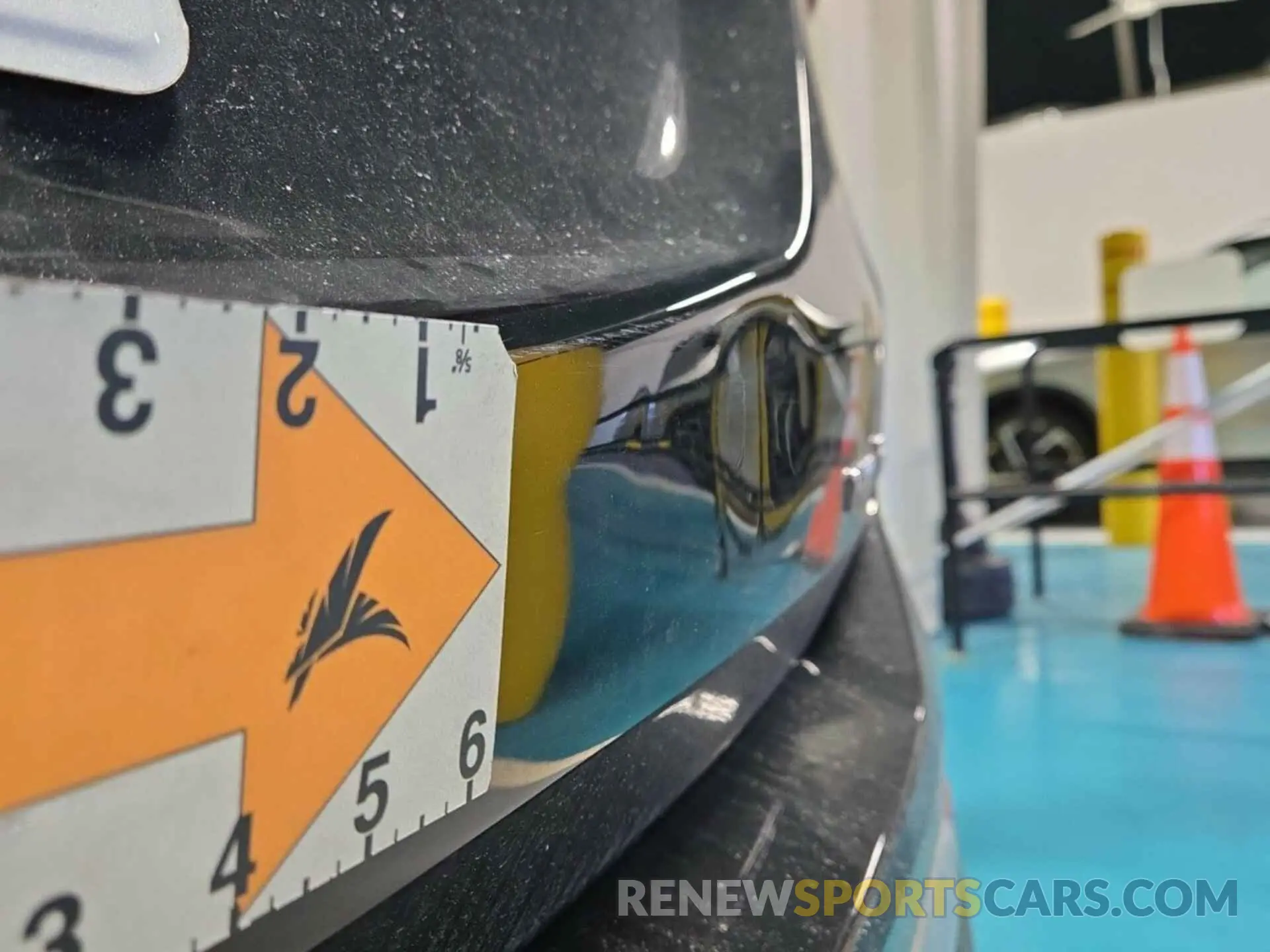28 Photograph of a damaged car 2GNAXTEV3K6258715 CHEVROLET EQUINOX 2019