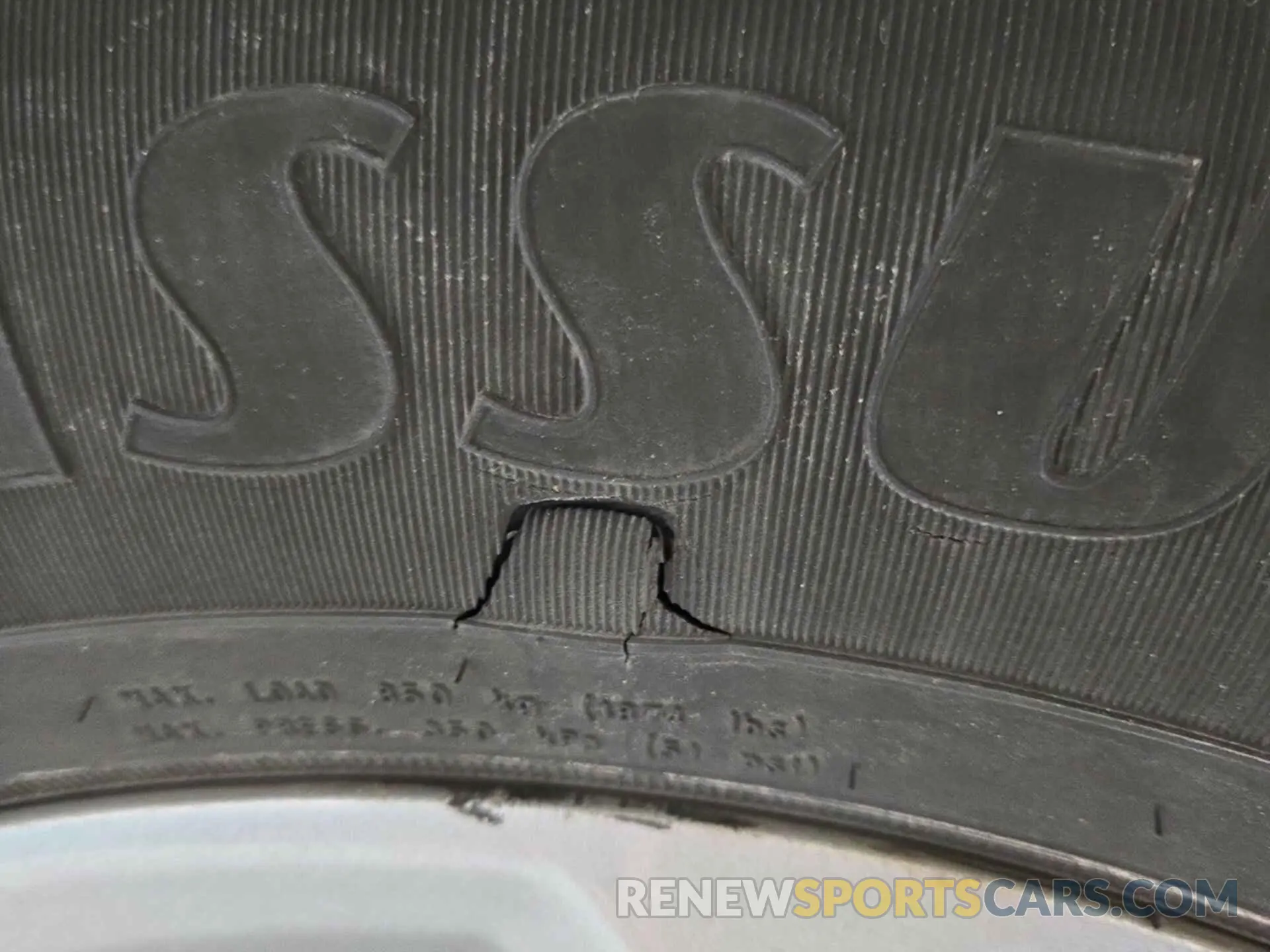 7 Photograph of a damaged car 2GNAXTEV3K6258715 CHEVROLET EQUINOX 2019