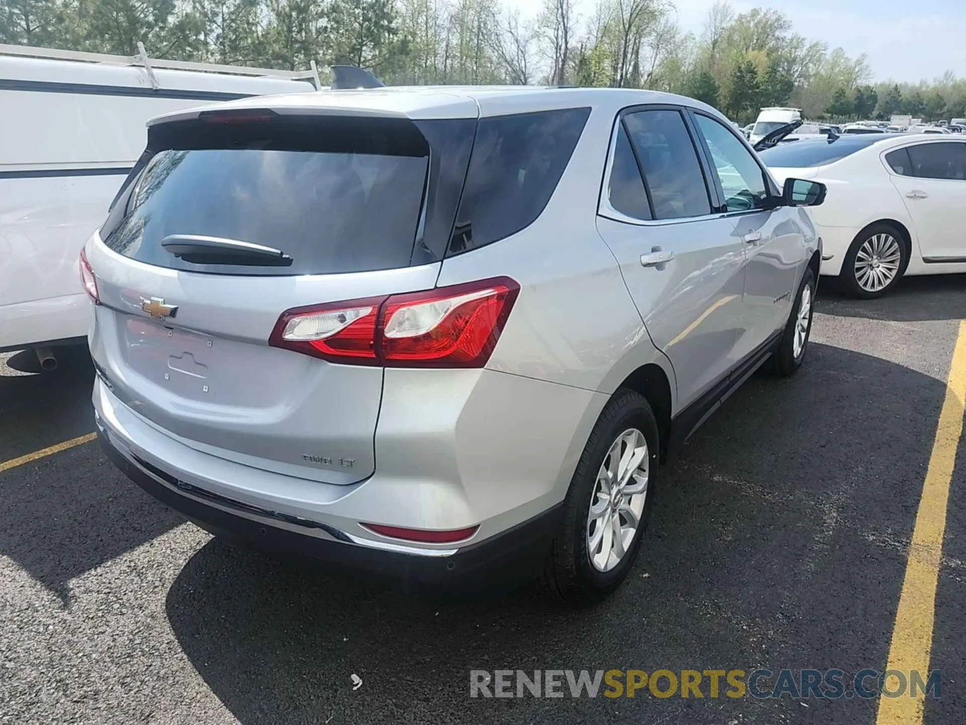 13 Photograph of a damaged car 2GNAXTEV3K6258911 CHEVROLET EQUINOX 2019