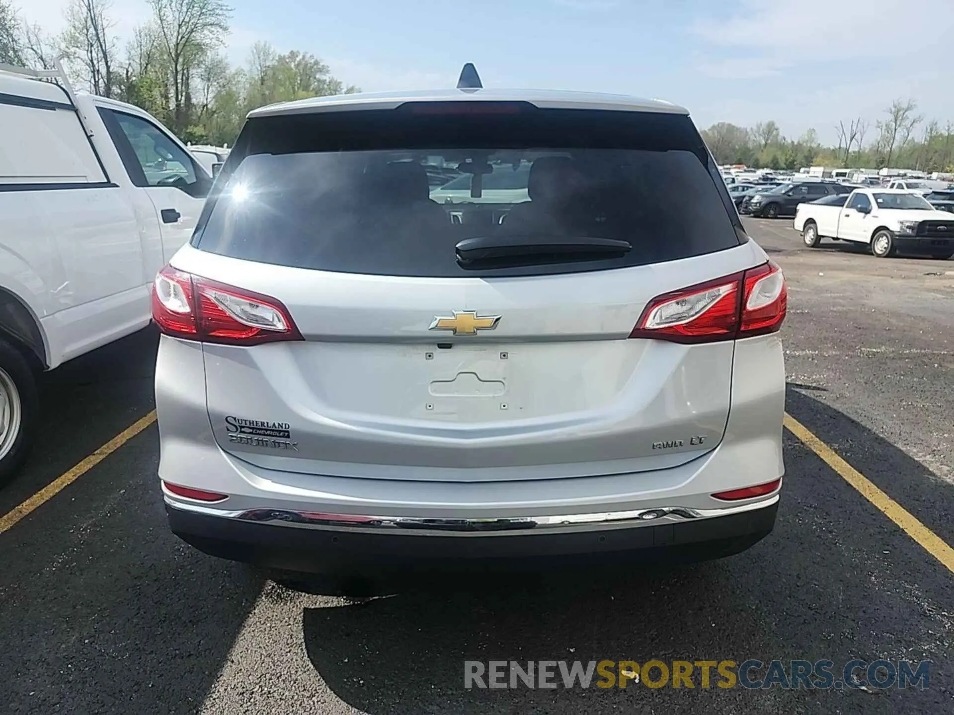 9 Photograph of a damaged car 2GNAXTEV3K6258911 CHEVROLET EQUINOX 2019
