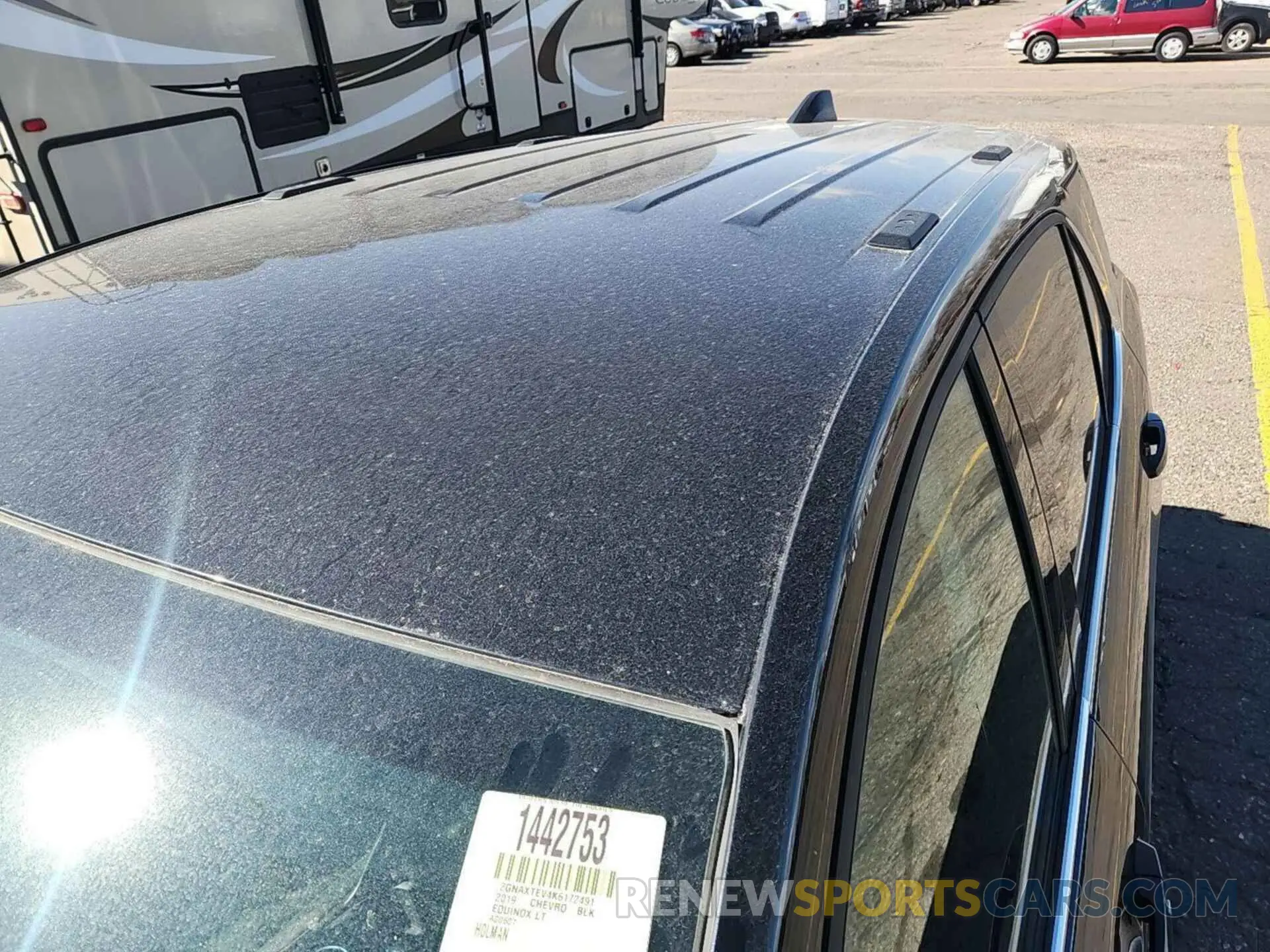 19 Photograph of a damaged car 2GNAXTEV4K6172491 CHEVROLET EQUINOX 2019