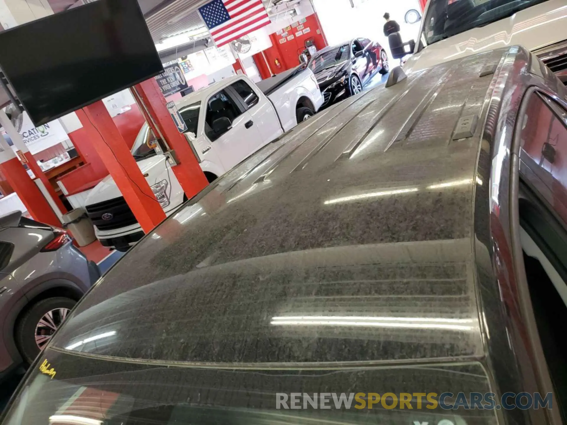 1 Photograph of a damaged car 2GNAXTEV4K6253717 CHEVROLET EQUINOX 2019