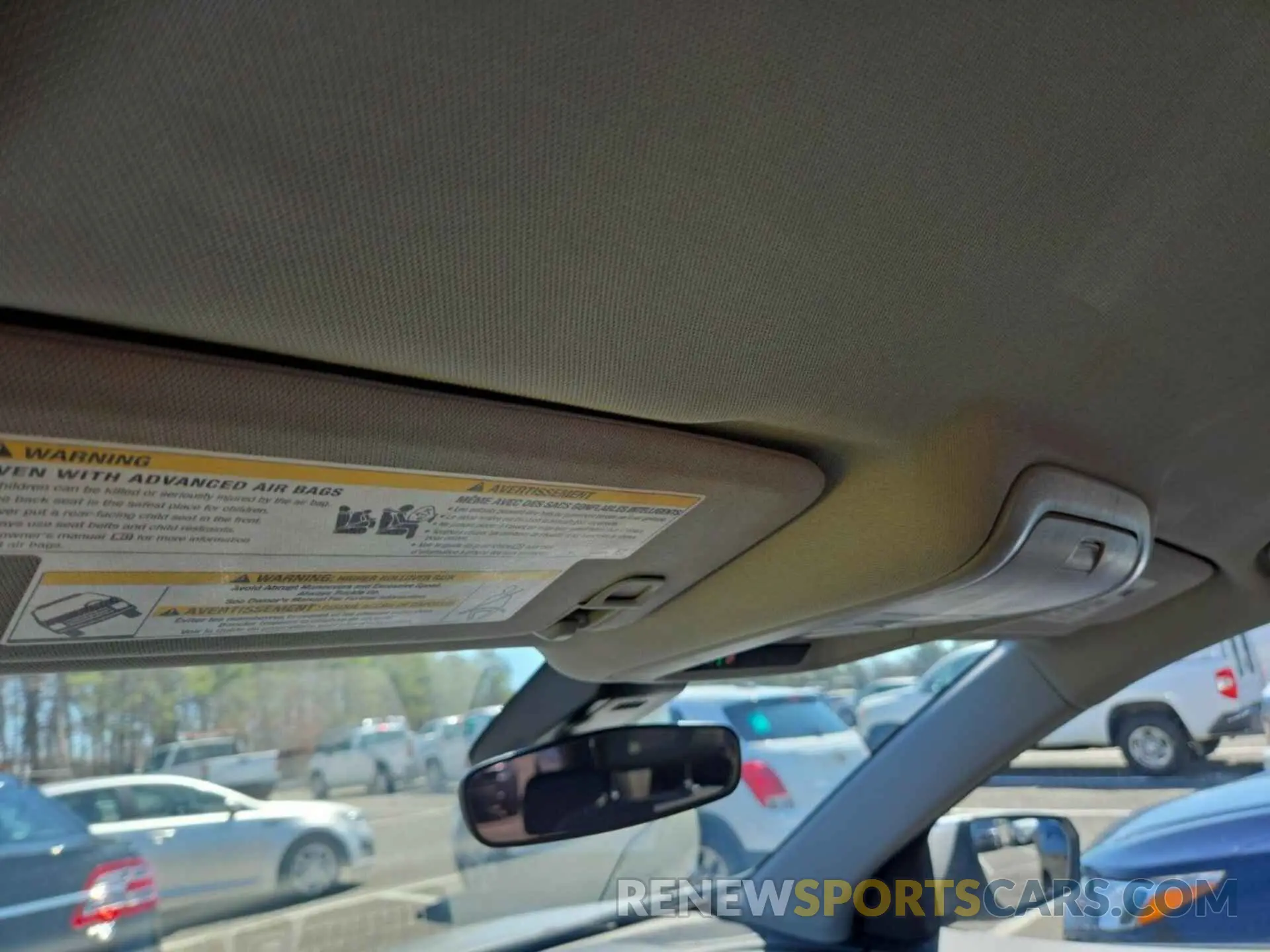 13 Photograph of a damaged car 2GNAXTEV4K6258657 CHEVROLET EQUINOX 2019