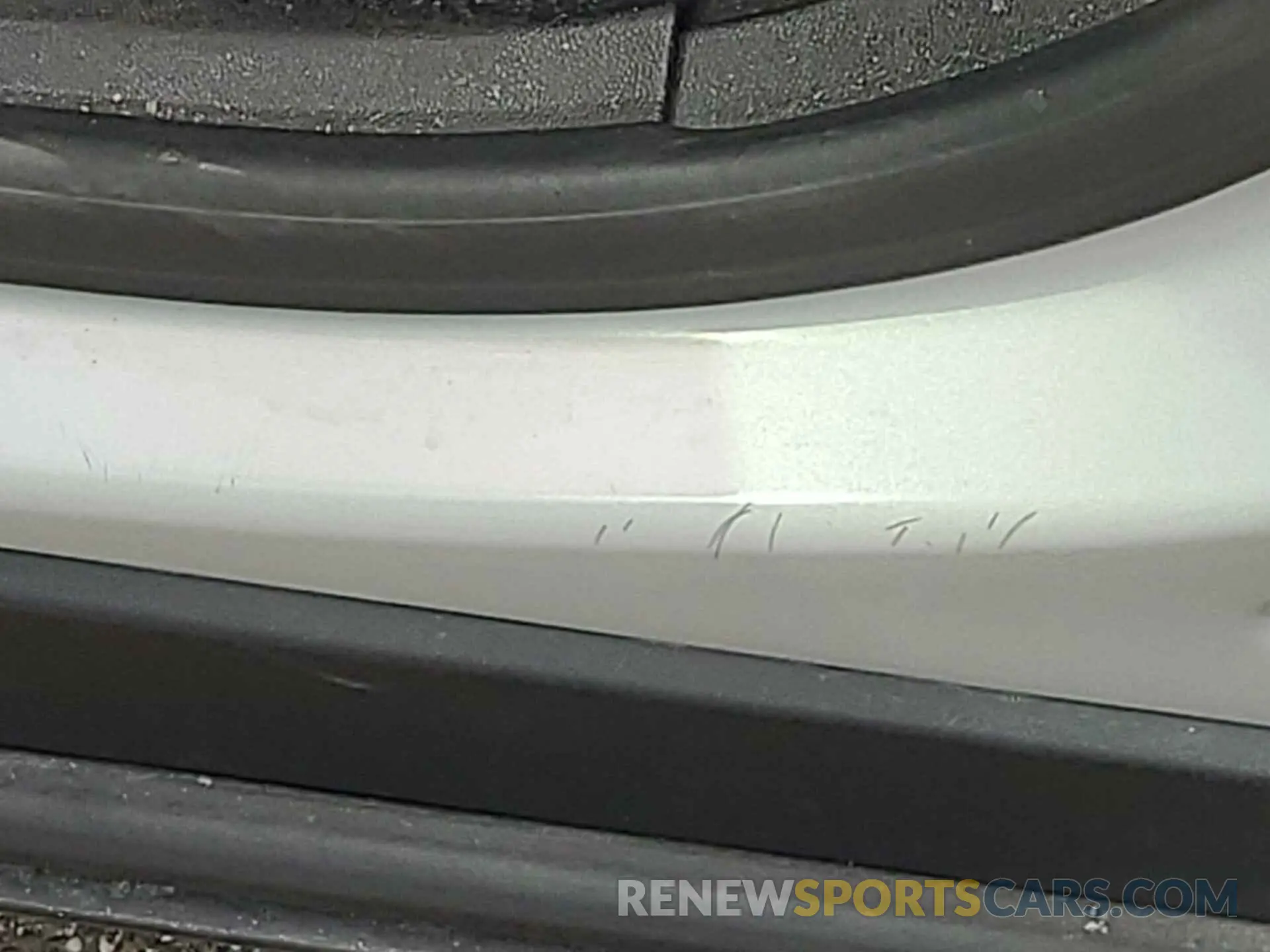 14 Photograph of a damaged car 2GNAXTEV4K6258657 CHEVROLET EQUINOX 2019