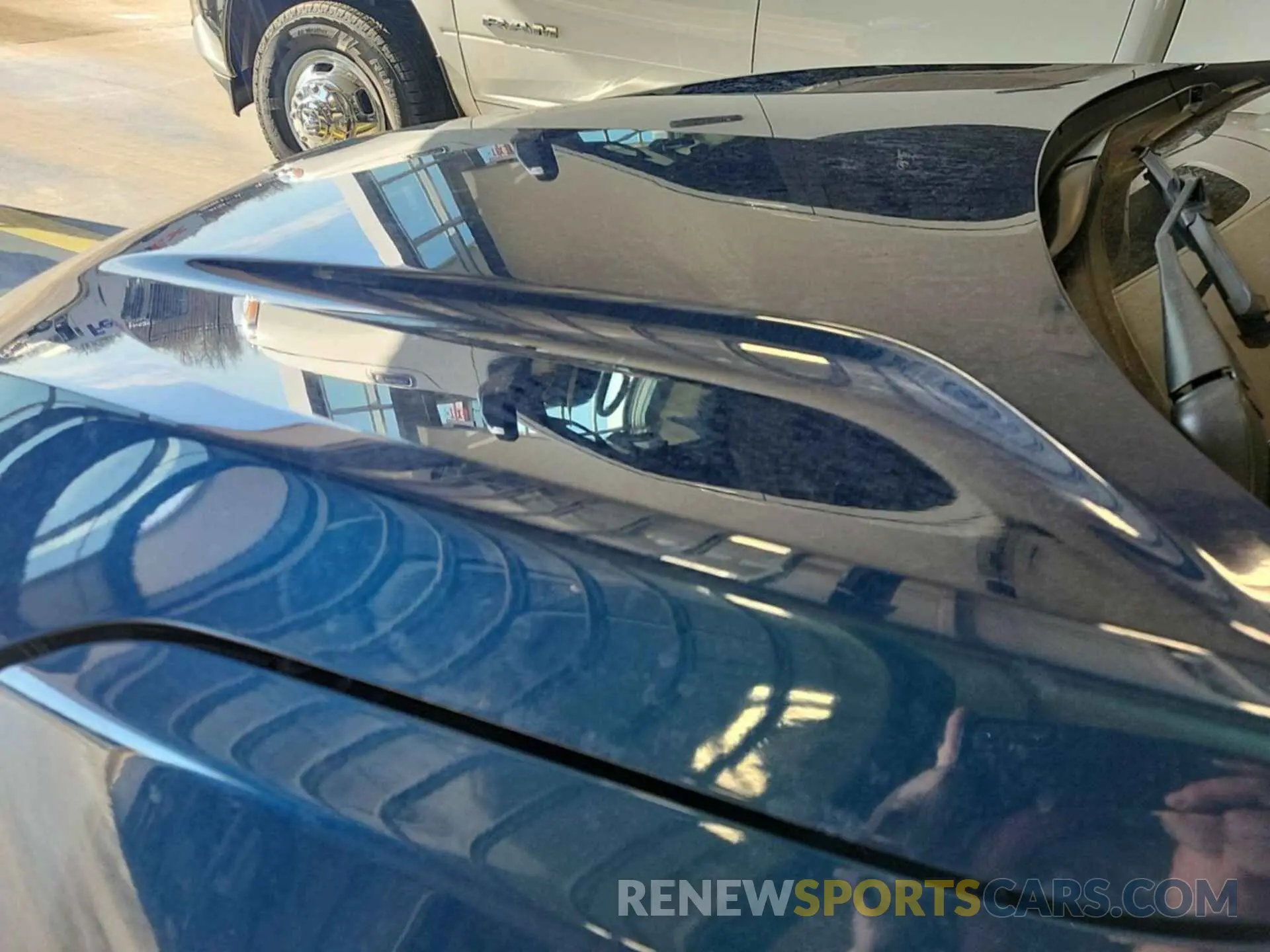 13 Photograph of a damaged car 2GNAXTEV4K6259307 CHEVROLET EQUINOX 2019