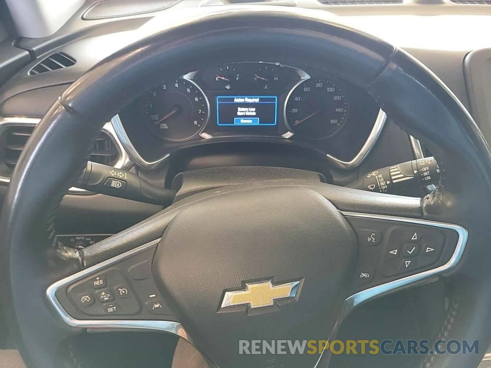 19 Photograph of a damaged car 2GNAXTEV4K6259307 CHEVROLET EQUINOX 2019