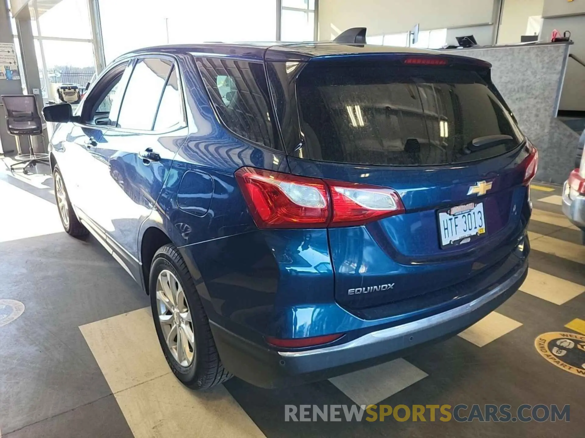 20 Photograph of a damaged car 2GNAXTEV4K6259307 CHEVROLET EQUINOX 2019
