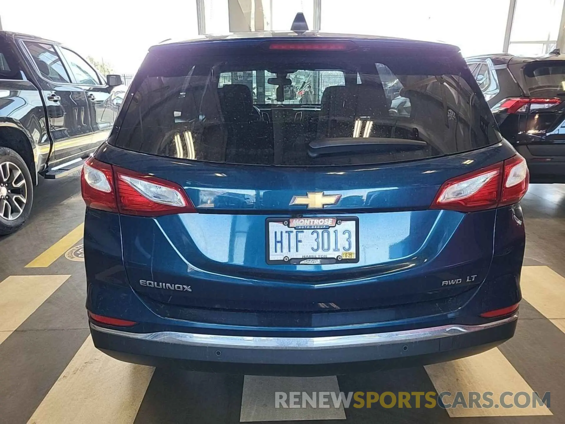 28 Photograph of a damaged car 2GNAXTEV4K6259307 CHEVROLET EQUINOX 2019