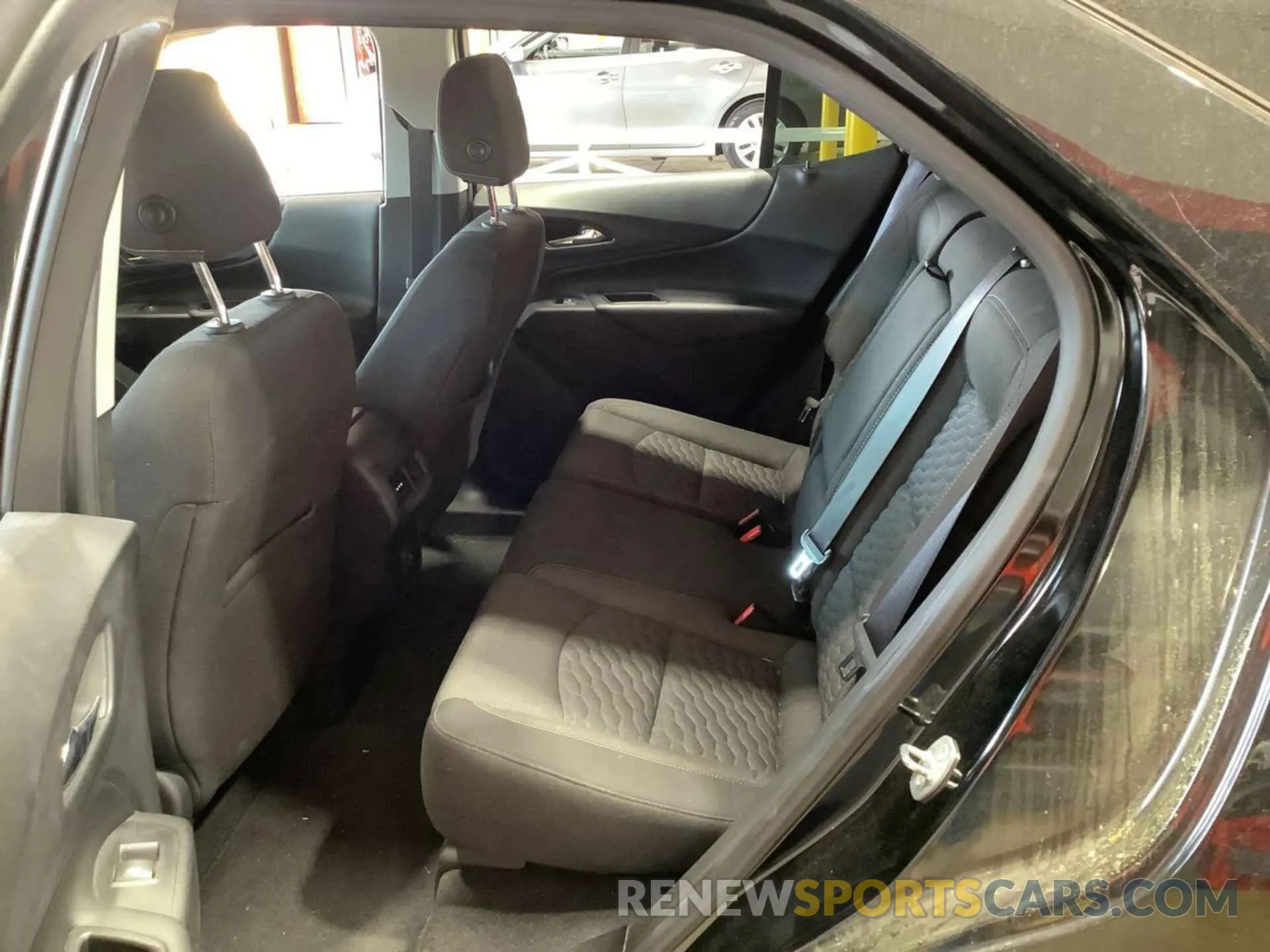 13 Photograph of a damaged car 2GNAXTEV4K6259596 CHEVROLET EQUINOX 2019