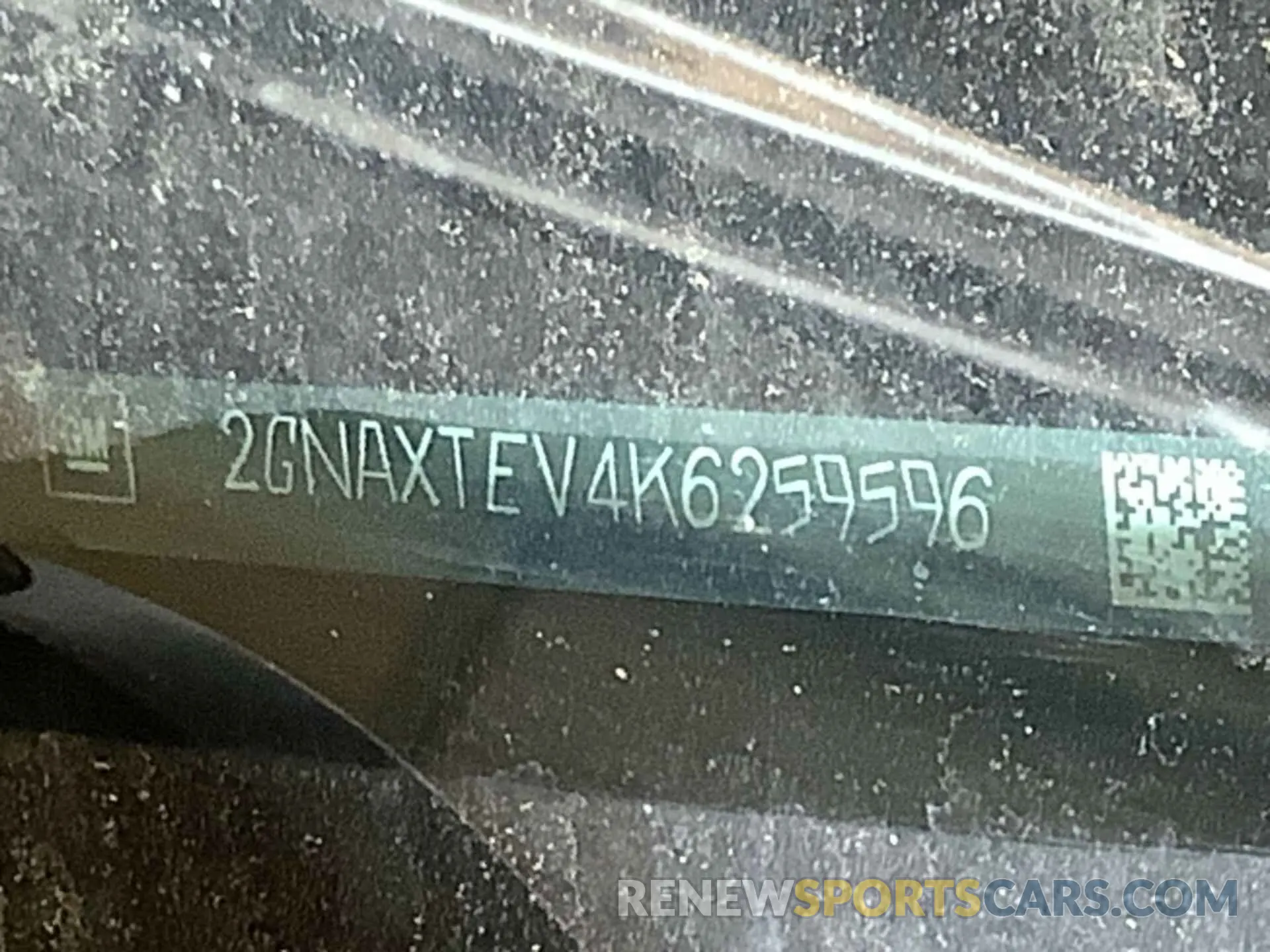 15 Photograph of a damaged car 2GNAXTEV4K6259596 CHEVROLET EQUINOX 2019