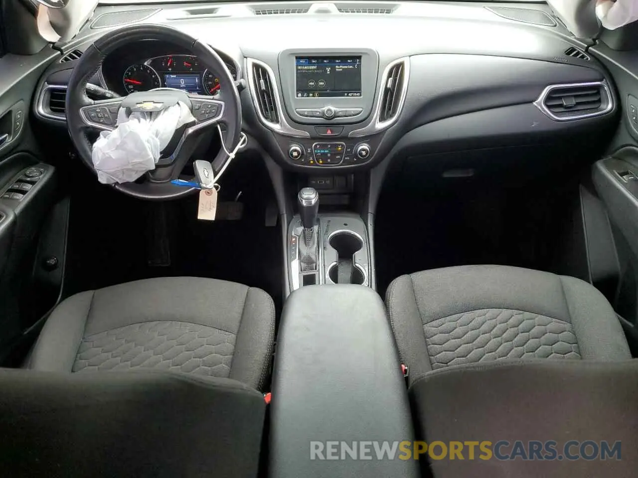 8 Photograph of a damaged car 2GNAXTEV4K6274633 CHEVROLET EQUINOX 2019