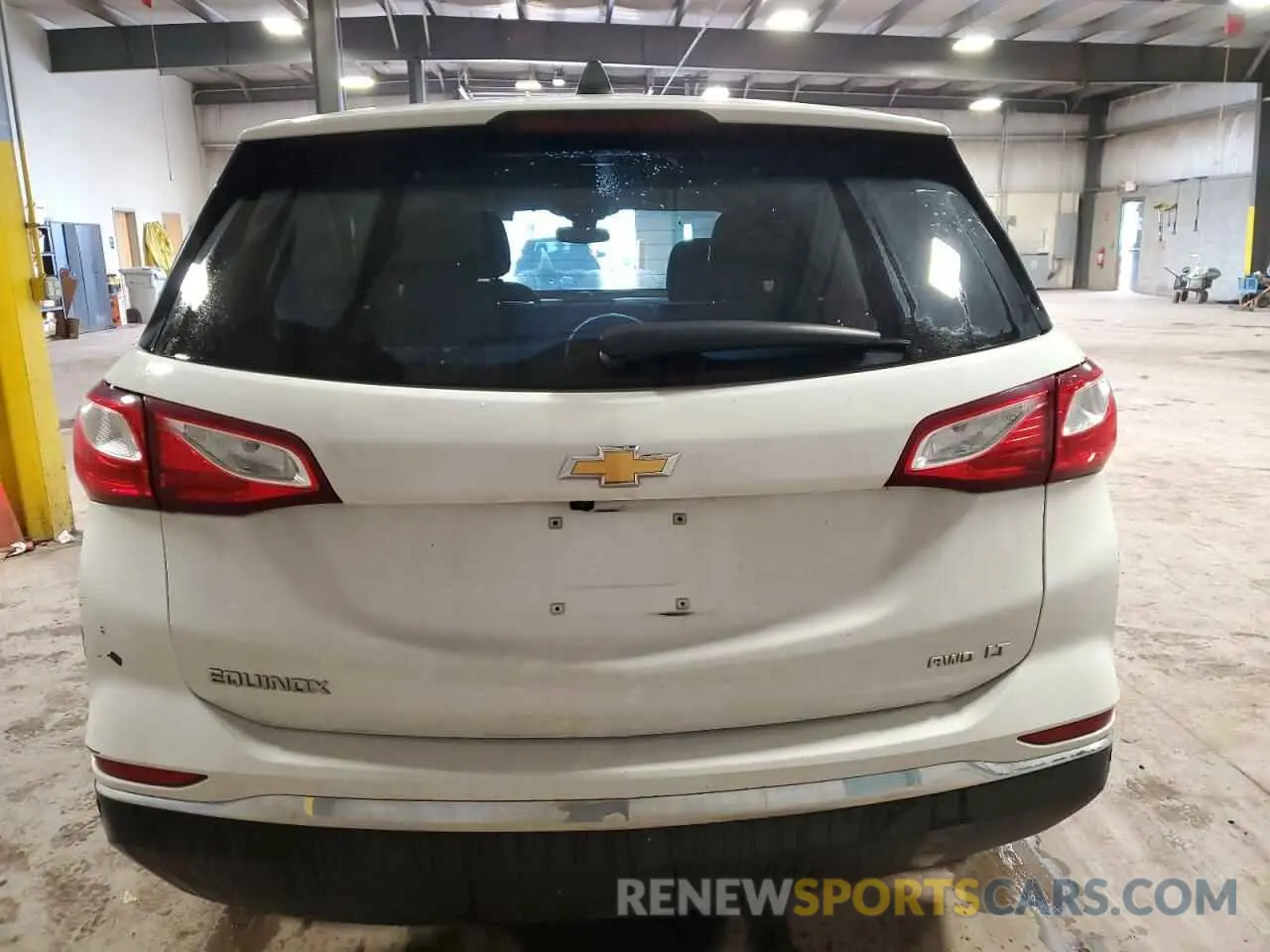 6 Photograph of a damaged car 2GNAXTEV5K6239289 CHEVROLET EQUINOX 2019