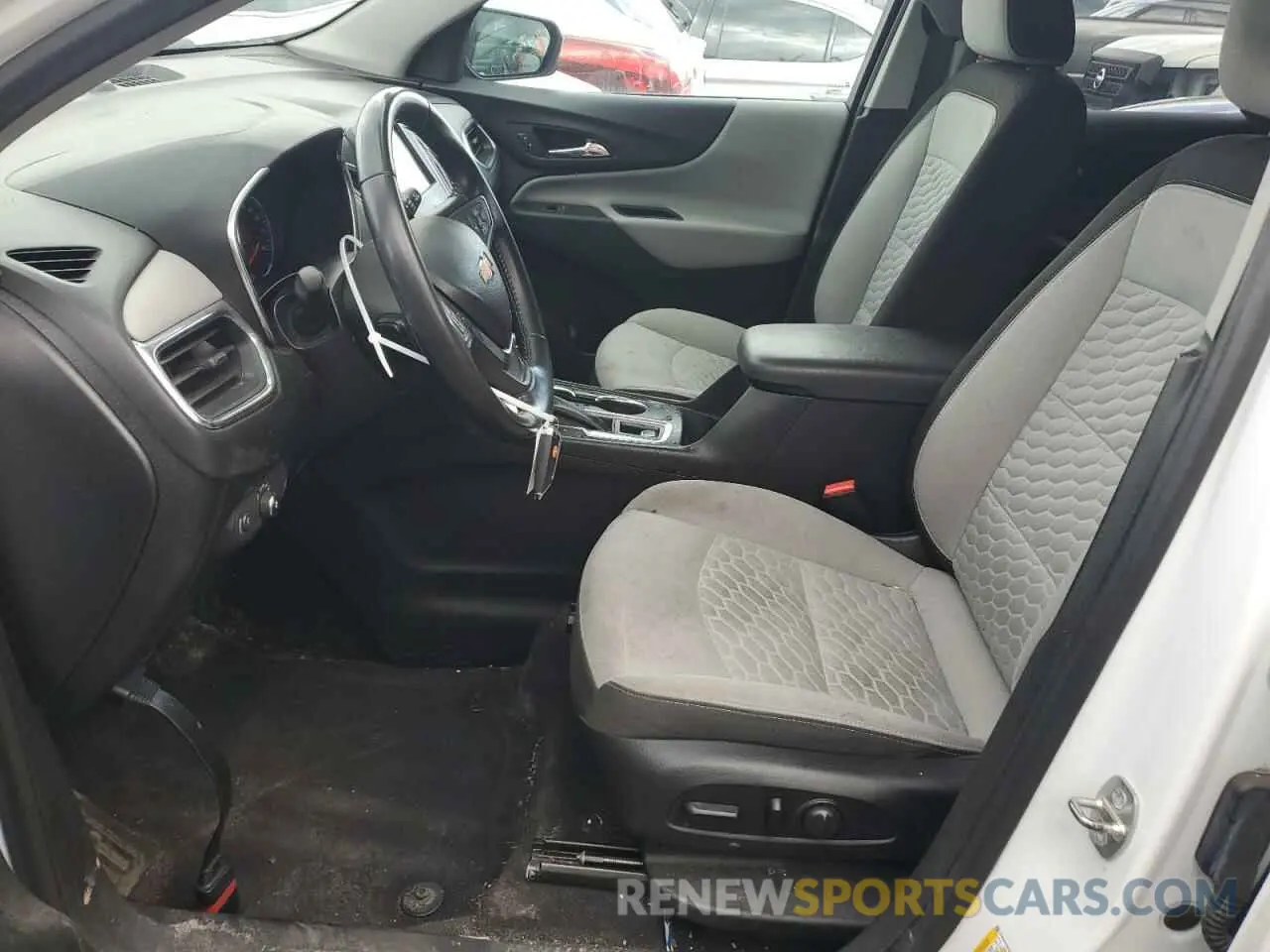 7 Photograph of a damaged car 2GNAXTEV5K6239289 CHEVROLET EQUINOX 2019