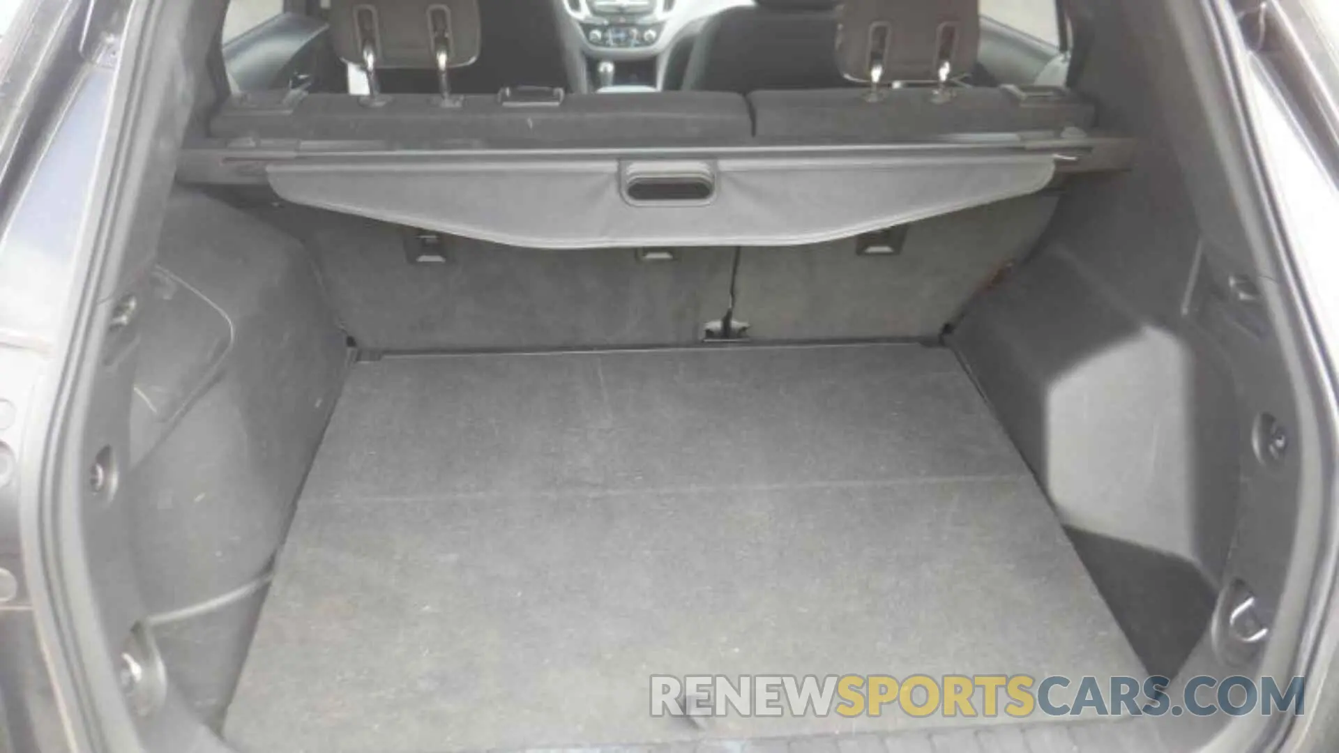 6 Photograph of a damaged car 2GNAXTEV5K6257517 CHEVROLET EQUINOX 2019