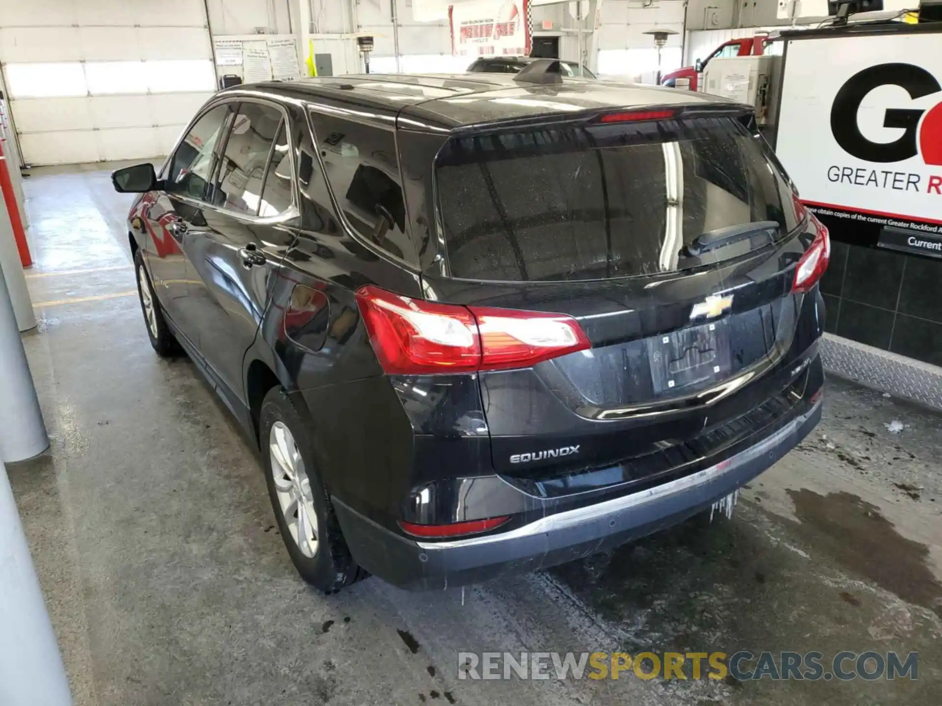 24 Photograph of a damaged car 2GNAXTEV6K6174713 CHEVROLET EQUINOX 2019