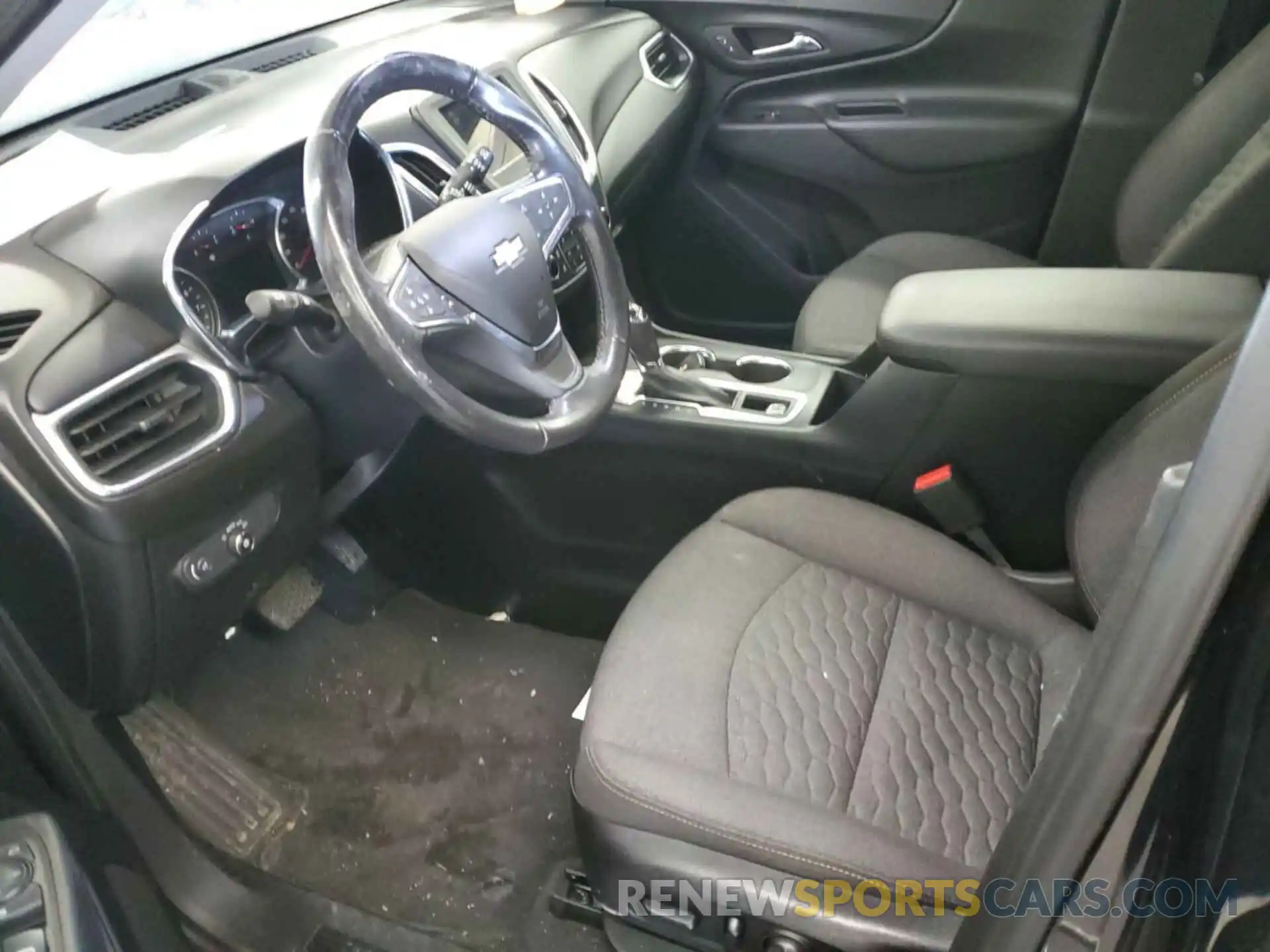 6 Photograph of a damaged car 2GNAXTEV6K6174713 CHEVROLET EQUINOX 2019