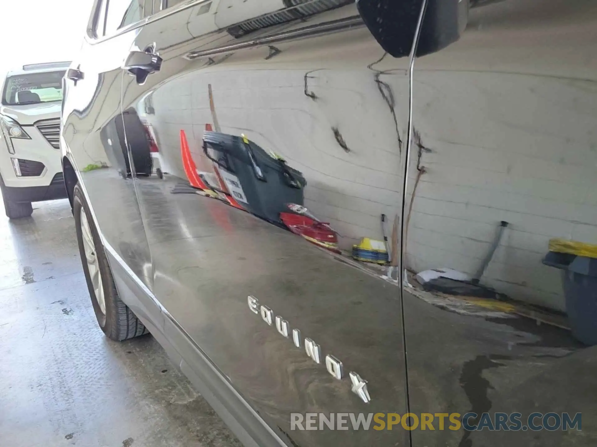 24 Photograph of a damaged car 2GNAXTEV6K6199479 CHEVROLET EQUINOX 2019