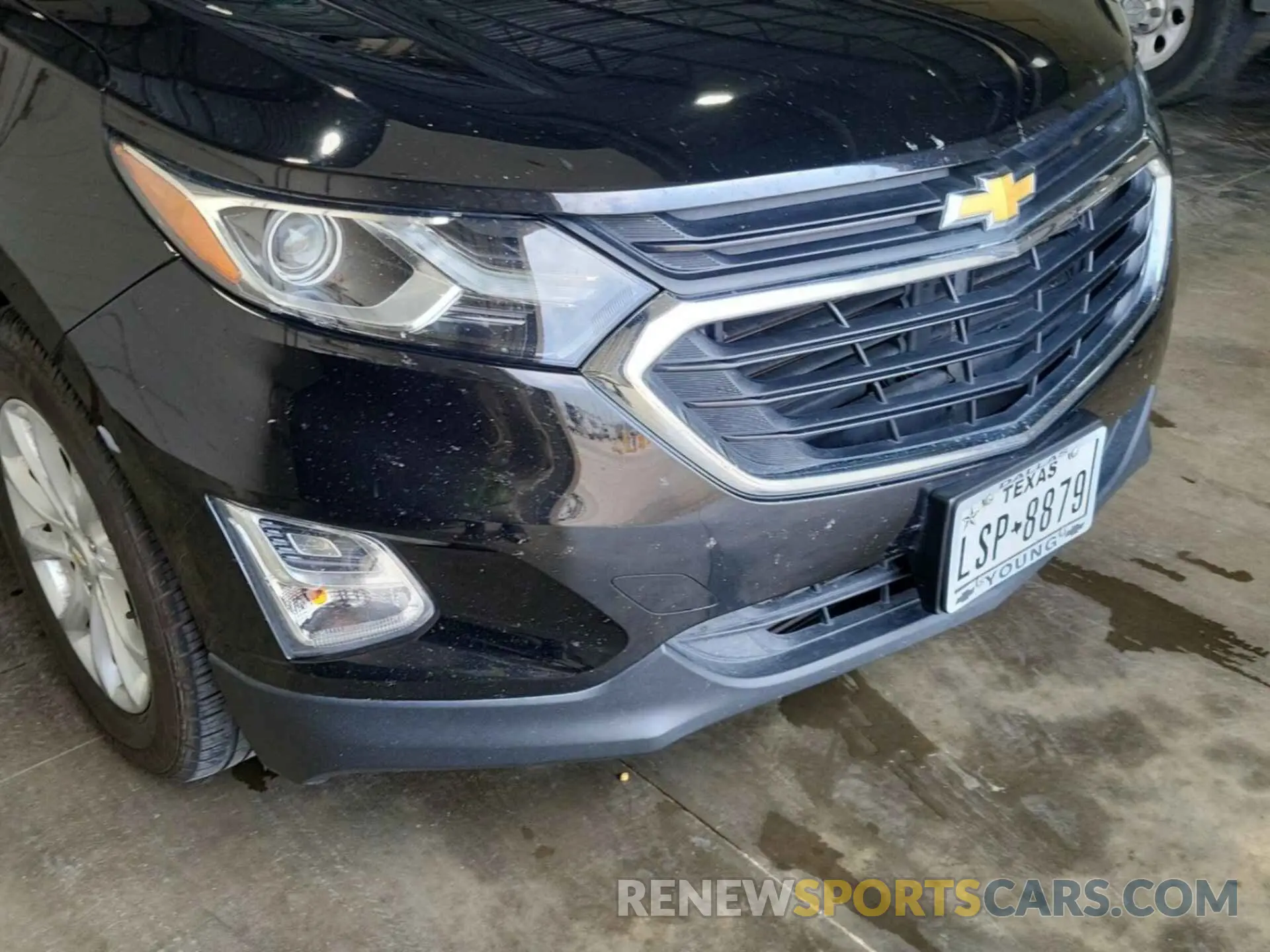 5 Photograph of a damaged car 2GNAXTEV6K6199479 CHEVROLET EQUINOX 2019