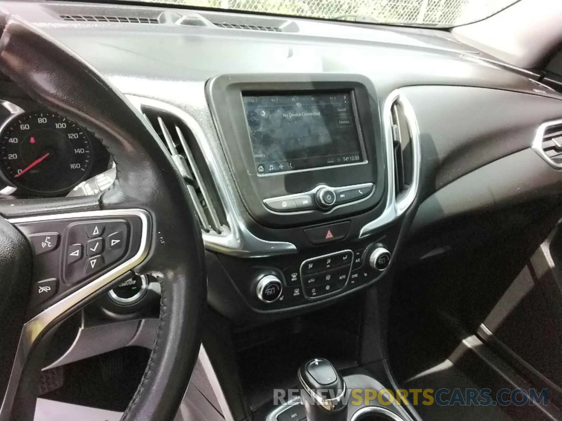 19 Photograph of a damaged car 2GNAXTEV6K6258742 CHEVROLET EQUINOX 2019