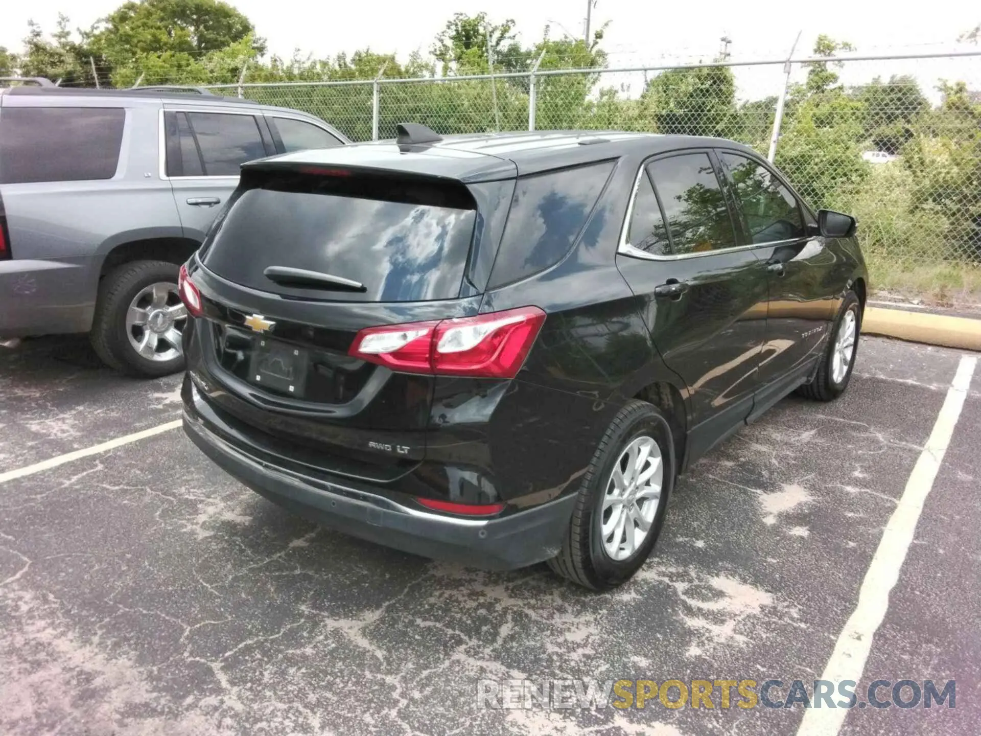 22 Photograph of a damaged car 2GNAXTEV6K6258742 CHEVROLET EQUINOX 2019