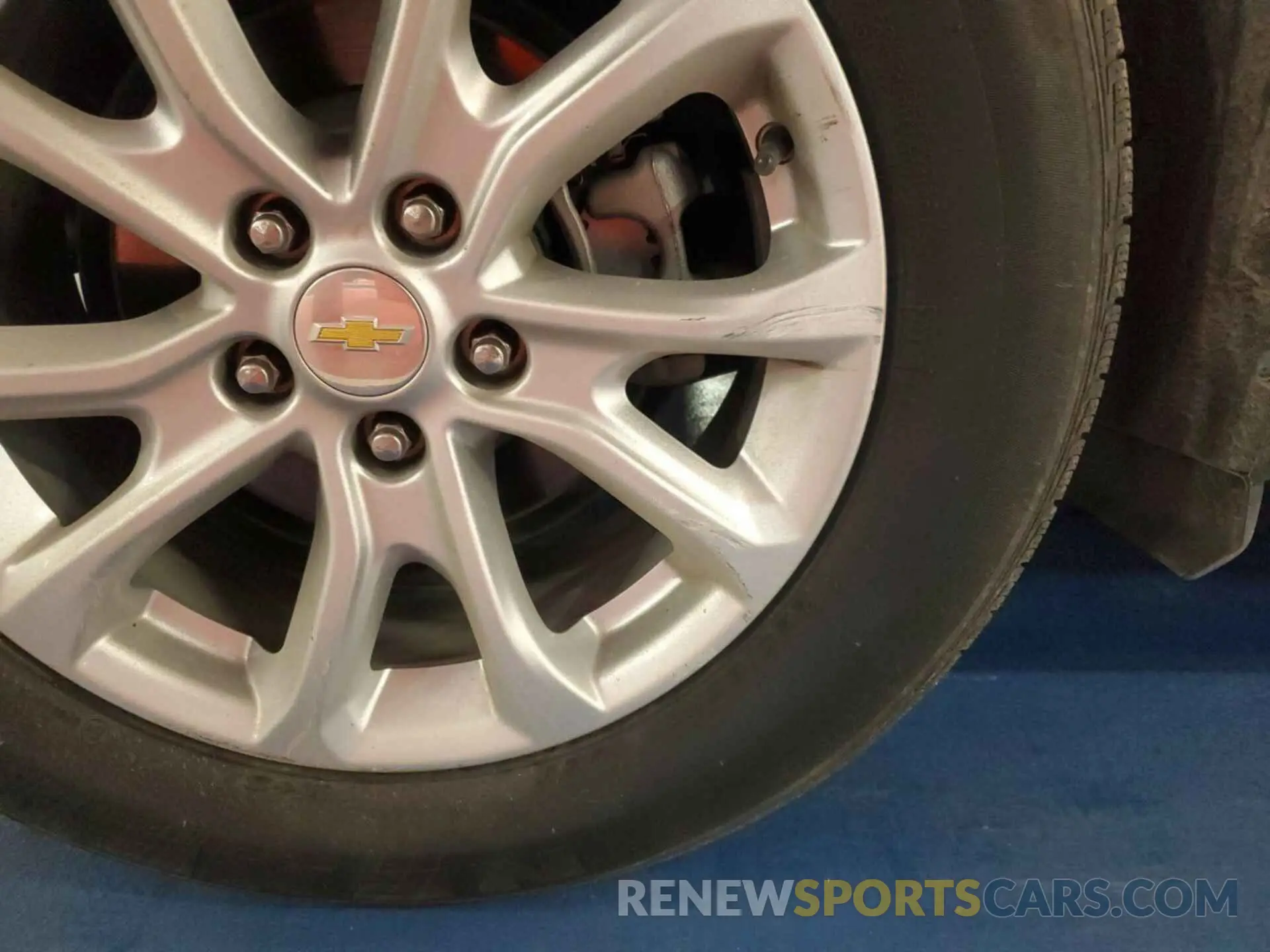 9 Photograph of a damaged car 2GNAXTEV6K6260331 CHEVROLET EQUINOX 2019