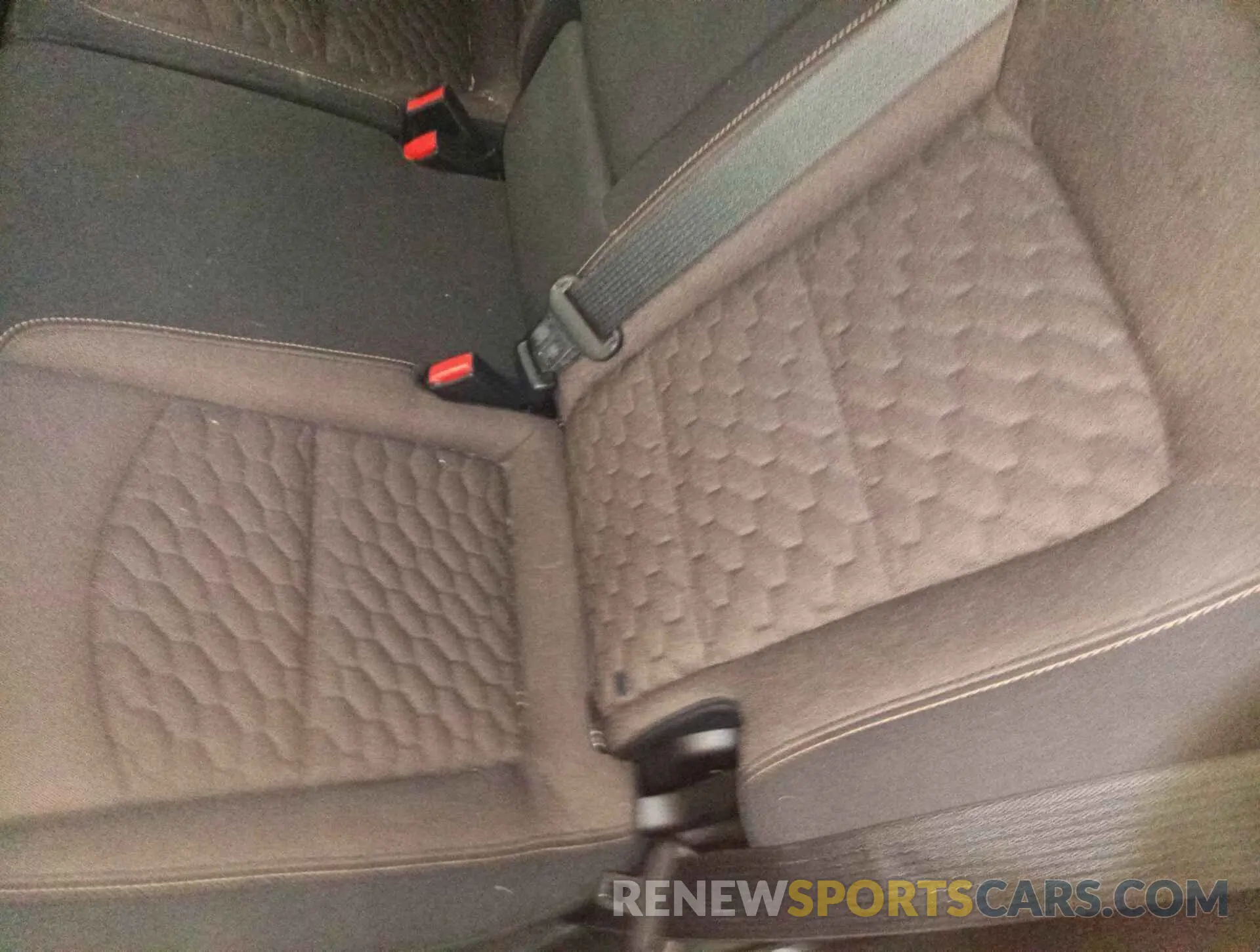 16 Photograph of a damaged car 2GNAXTEV7K6163705 CHEVROLET EQUINOX 2019