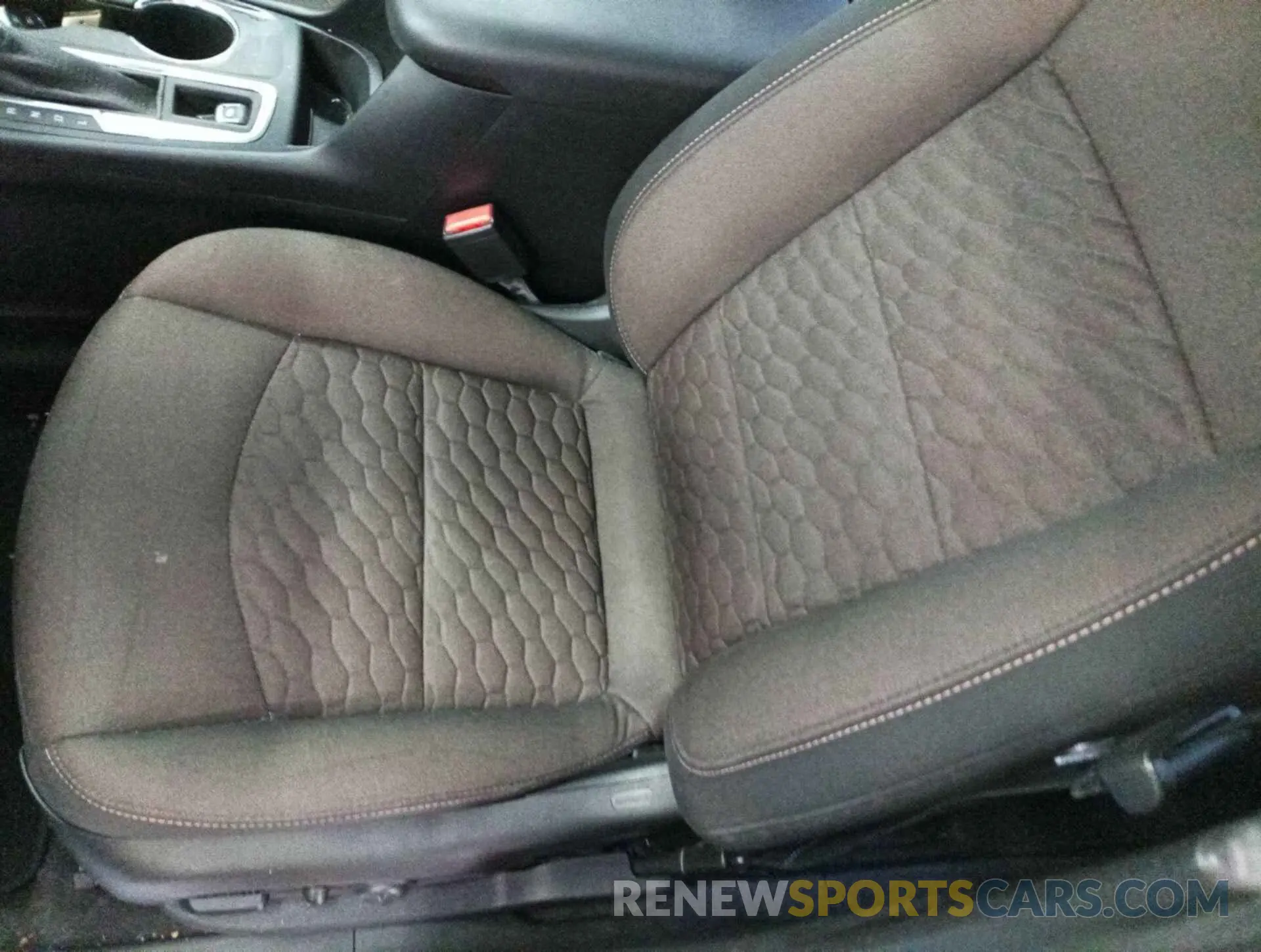 2 Photograph of a damaged car 2GNAXTEV7K6163705 CHEVROLET EQUINOX 2019