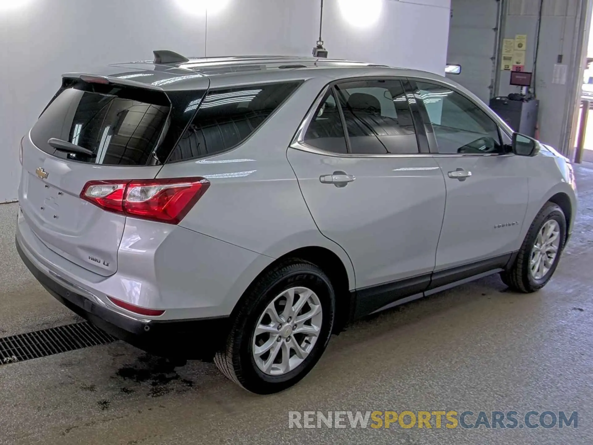 27 Photograph of a damaged car 2GNAXTEV7K6165213 CHEVROLET EQUINOX 2019