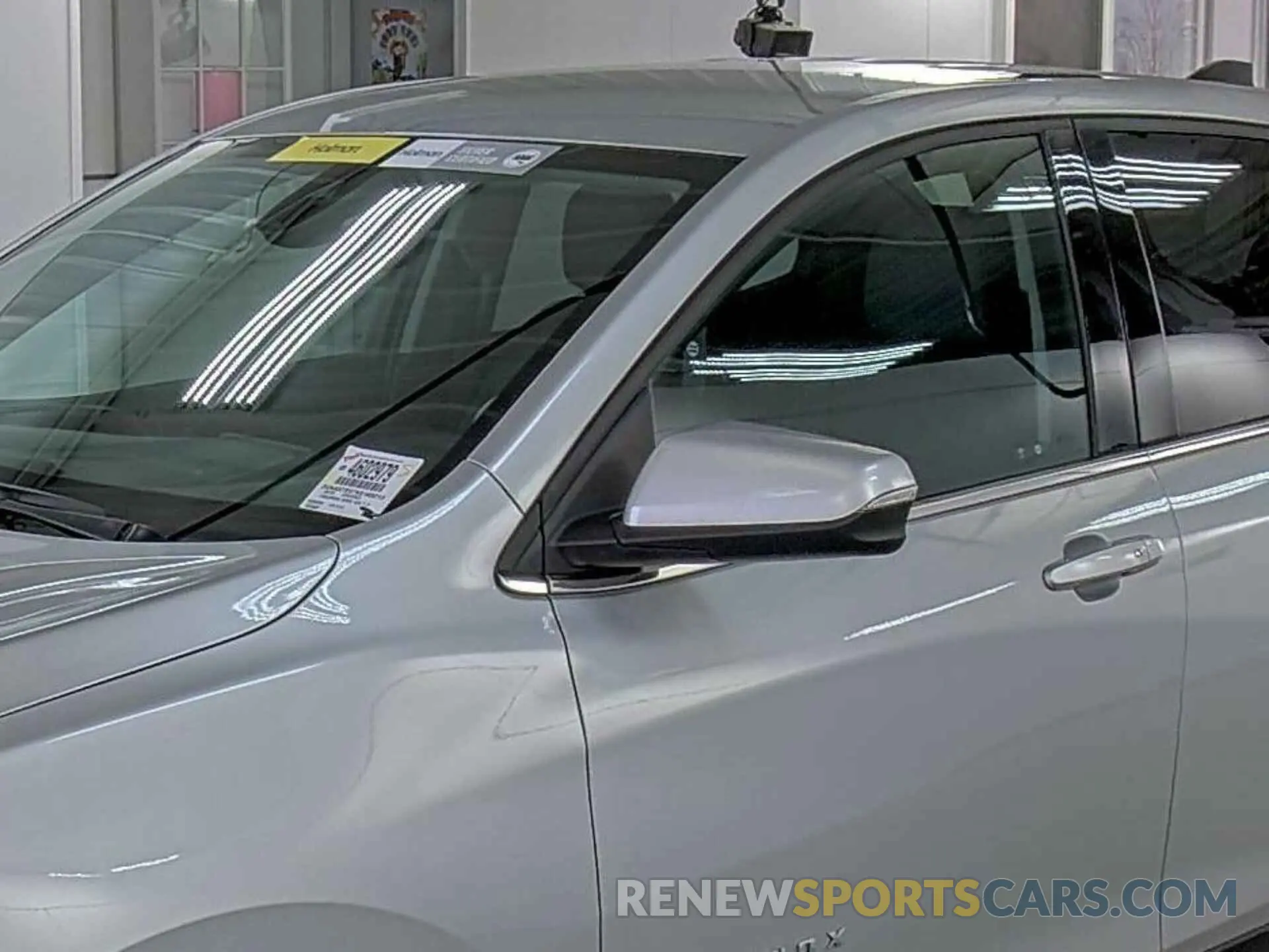 4 Photograph of a damaged car 2GNAXTEV7K6165213 CHEVROLET EQUINOX 2019