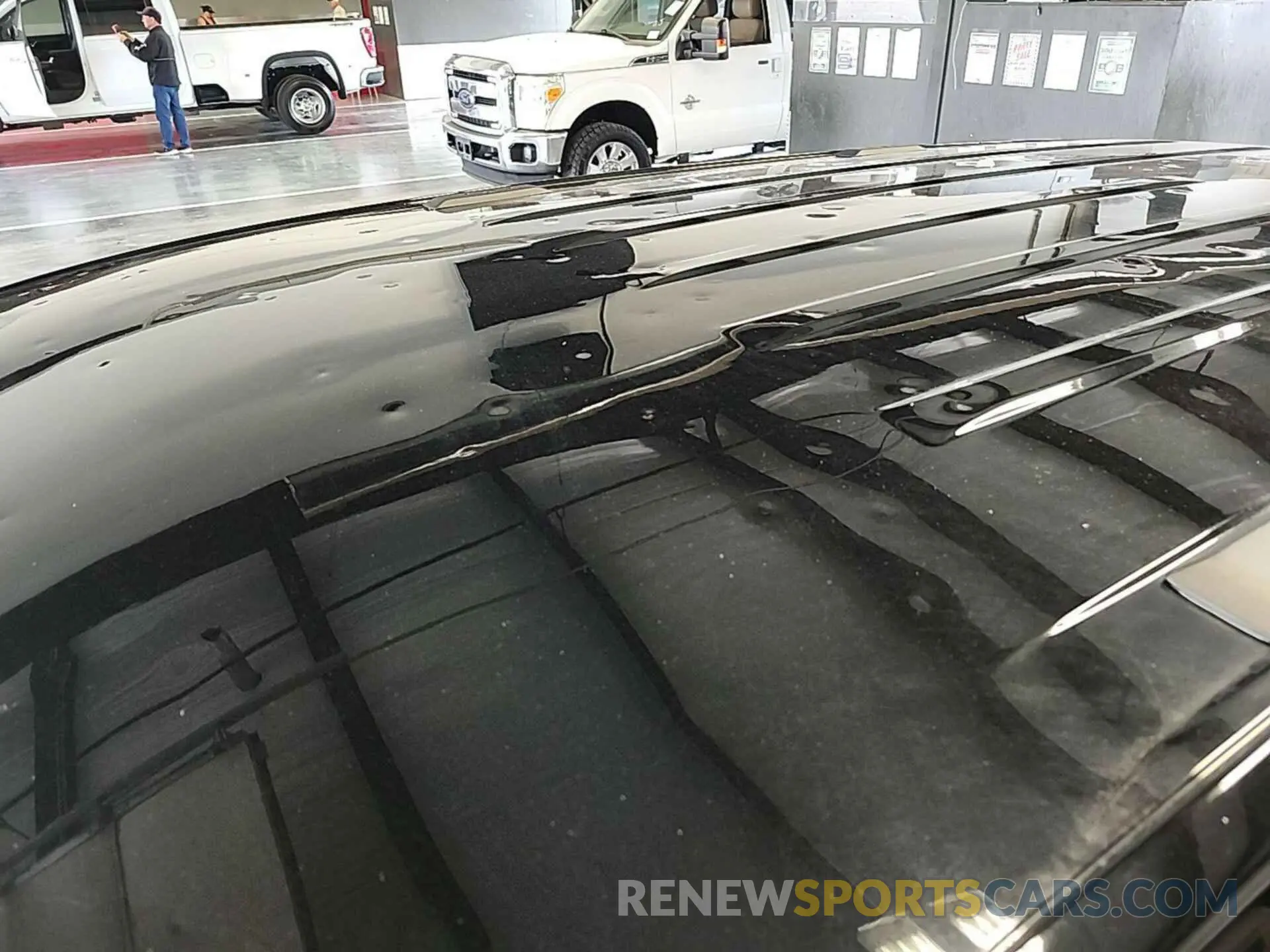 9 Photograph of a damaged car 2GNAXTEV7K6165485 CHEVROLET EQUINOX 2019