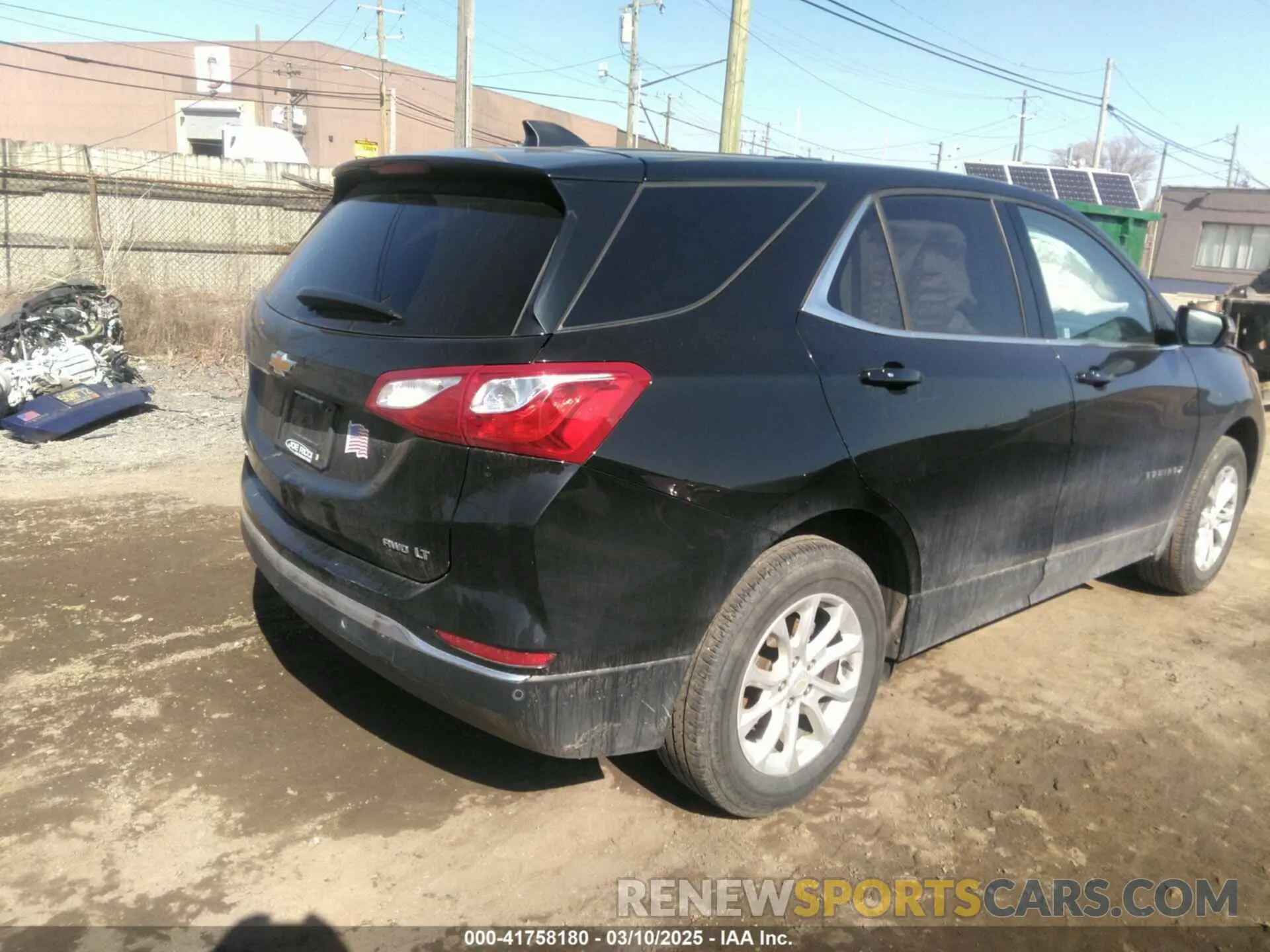 4 Photograph of a damaged car 2GNAXTEV7K6165888 CHEVROLET EQUINOX 2019