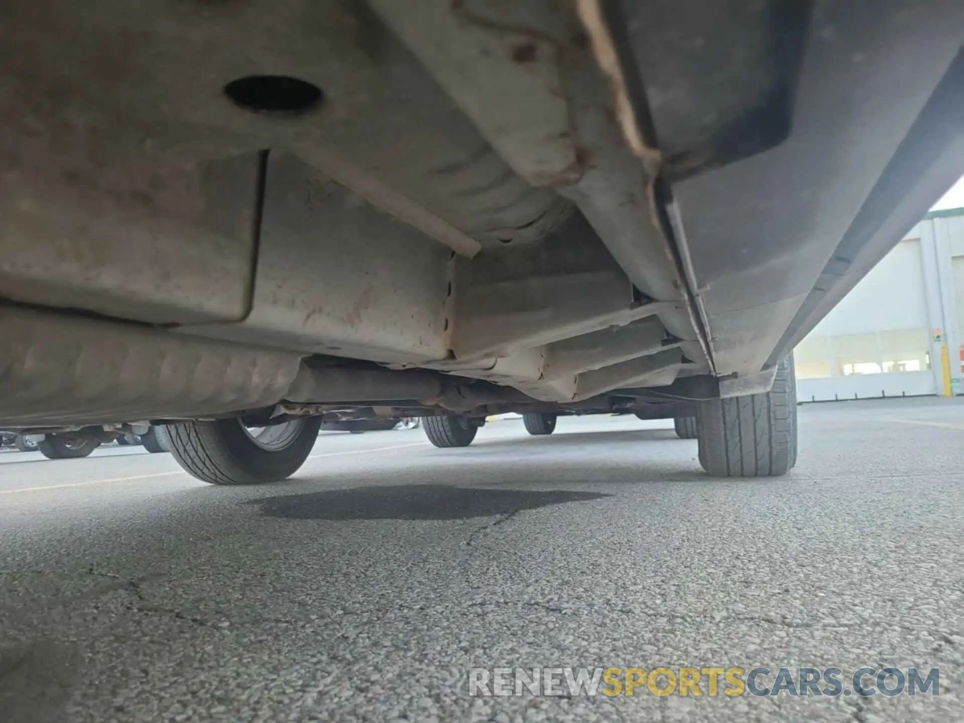 17 Photograph of a damaged car 2GNAXTEV7K6167642 CHEVROLET EQUINOX 2019
