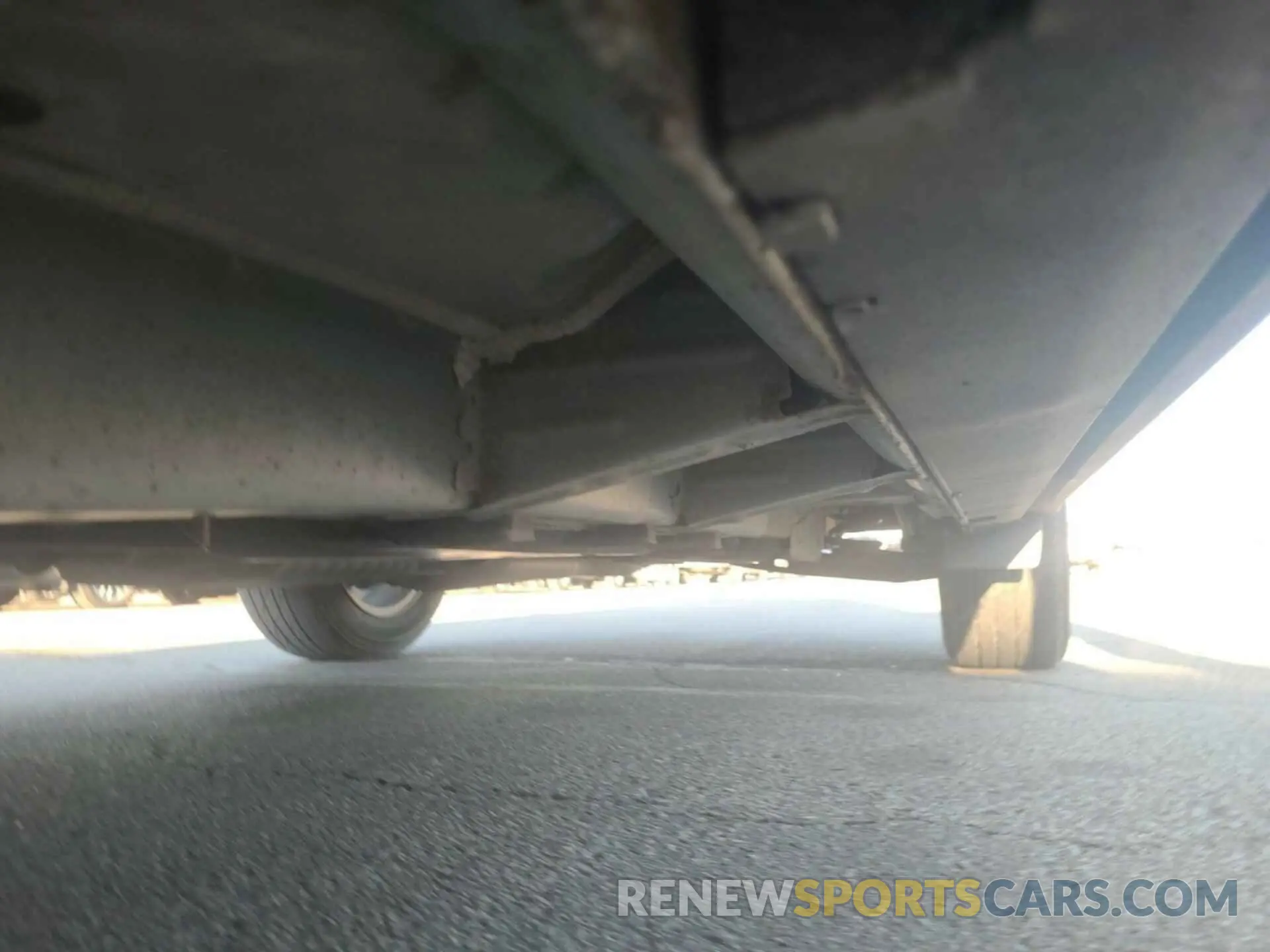 3 Photograph of a damaged car 2GNAXTEV7K6167642 CHEVROLET EQUINOX 2019