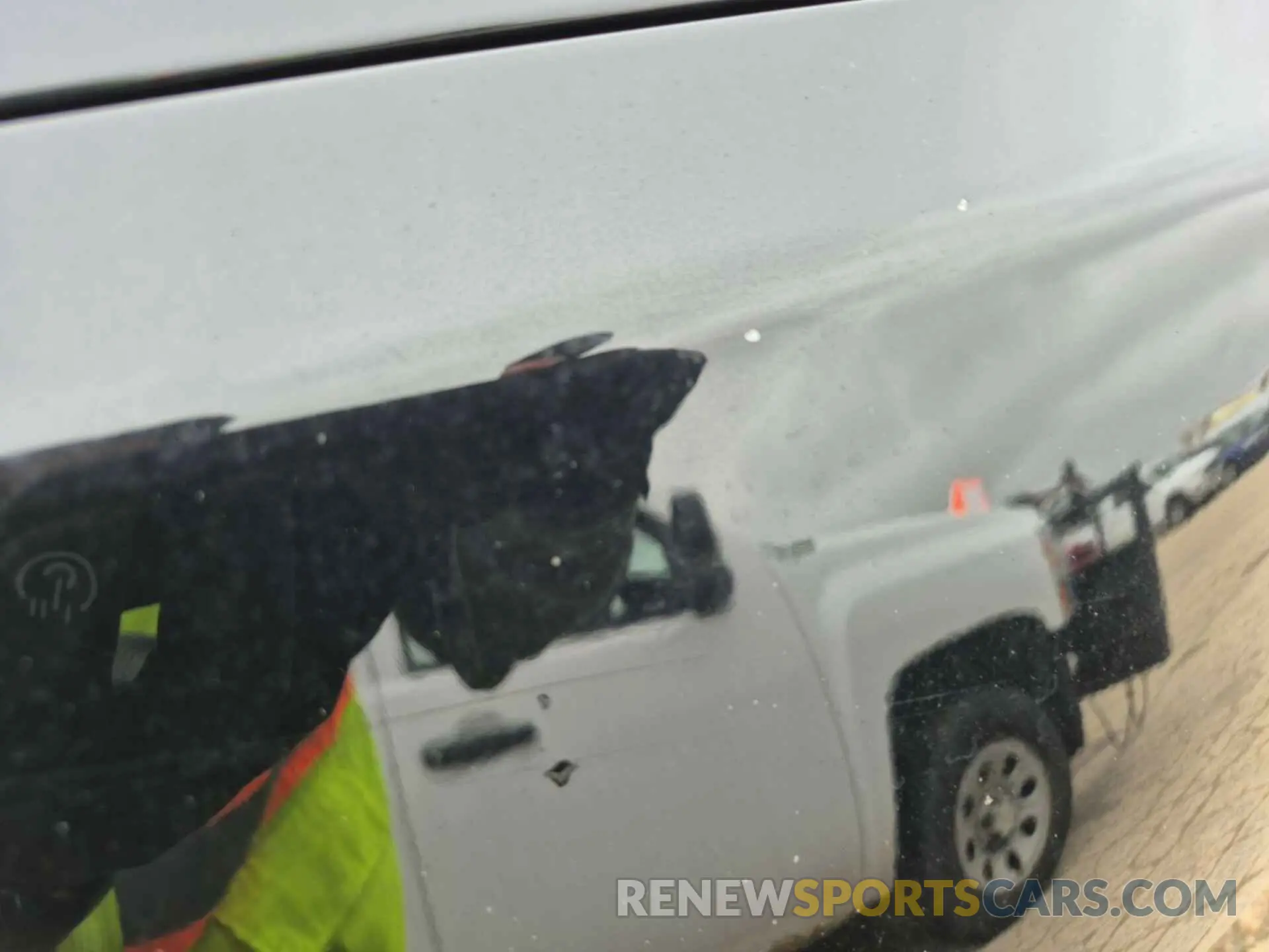 2 Photograph of a damaged car 2GNAXTEV7K6169679 CHEVROLET EQUINOX 2019