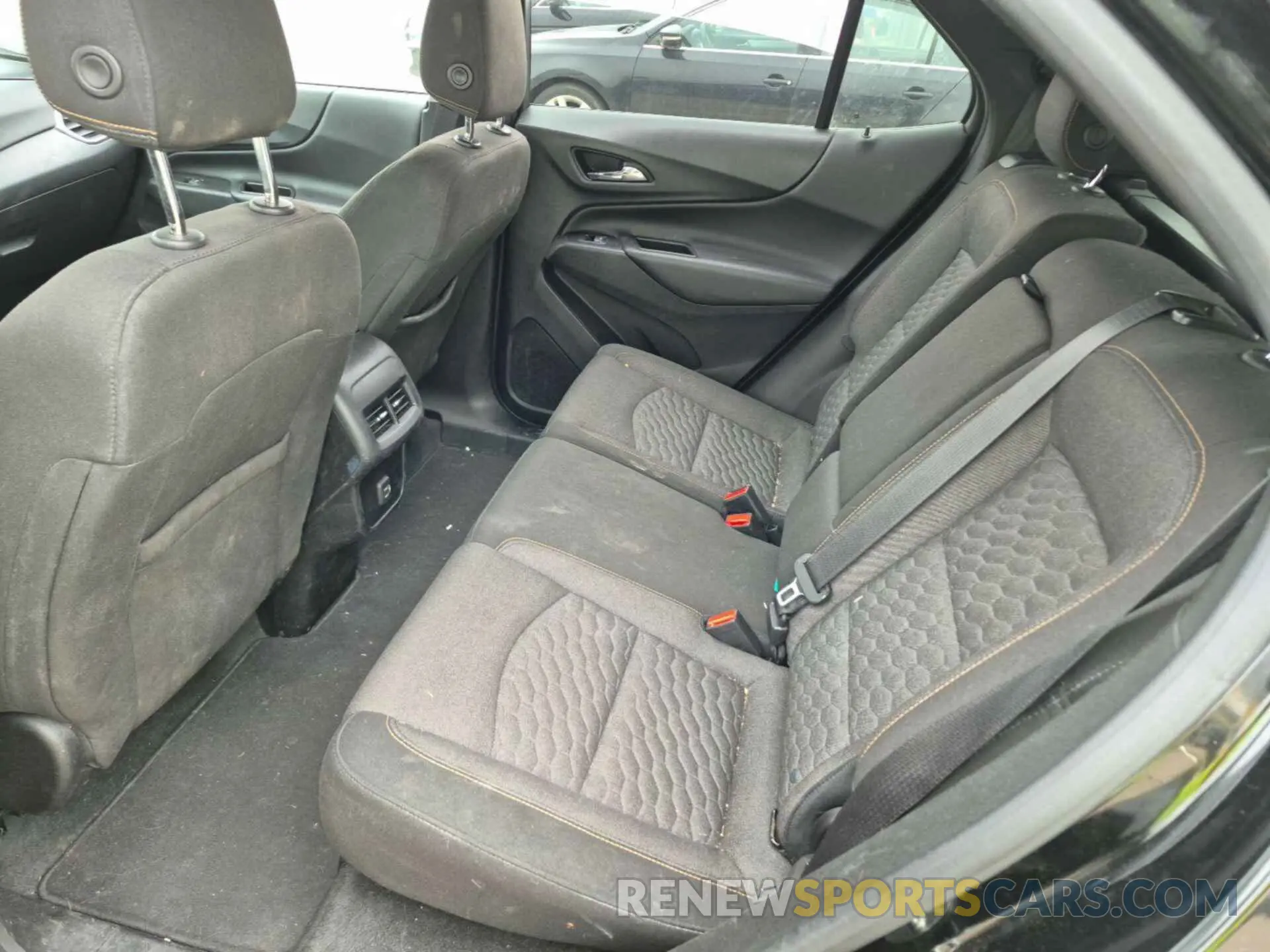 21 Photograph of a damaged car 2GNAXTEV7K6169679 CHEVROLET EQUINOX 2019