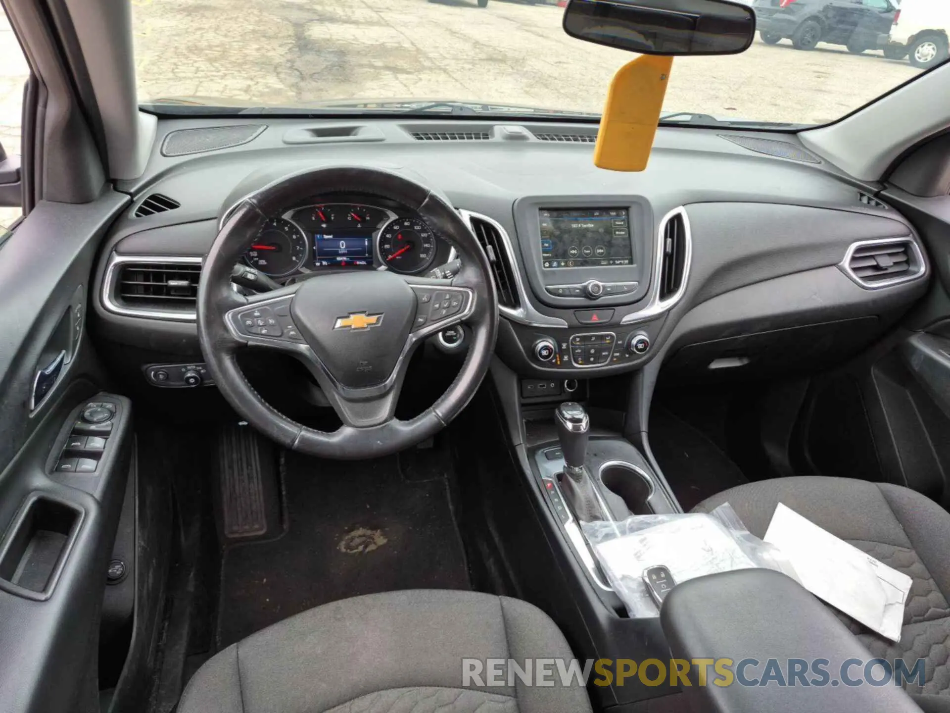 24 Photograph of a damaged car 2GNAXTEV7K6169679 CHEVROLET EQUINOX 2019