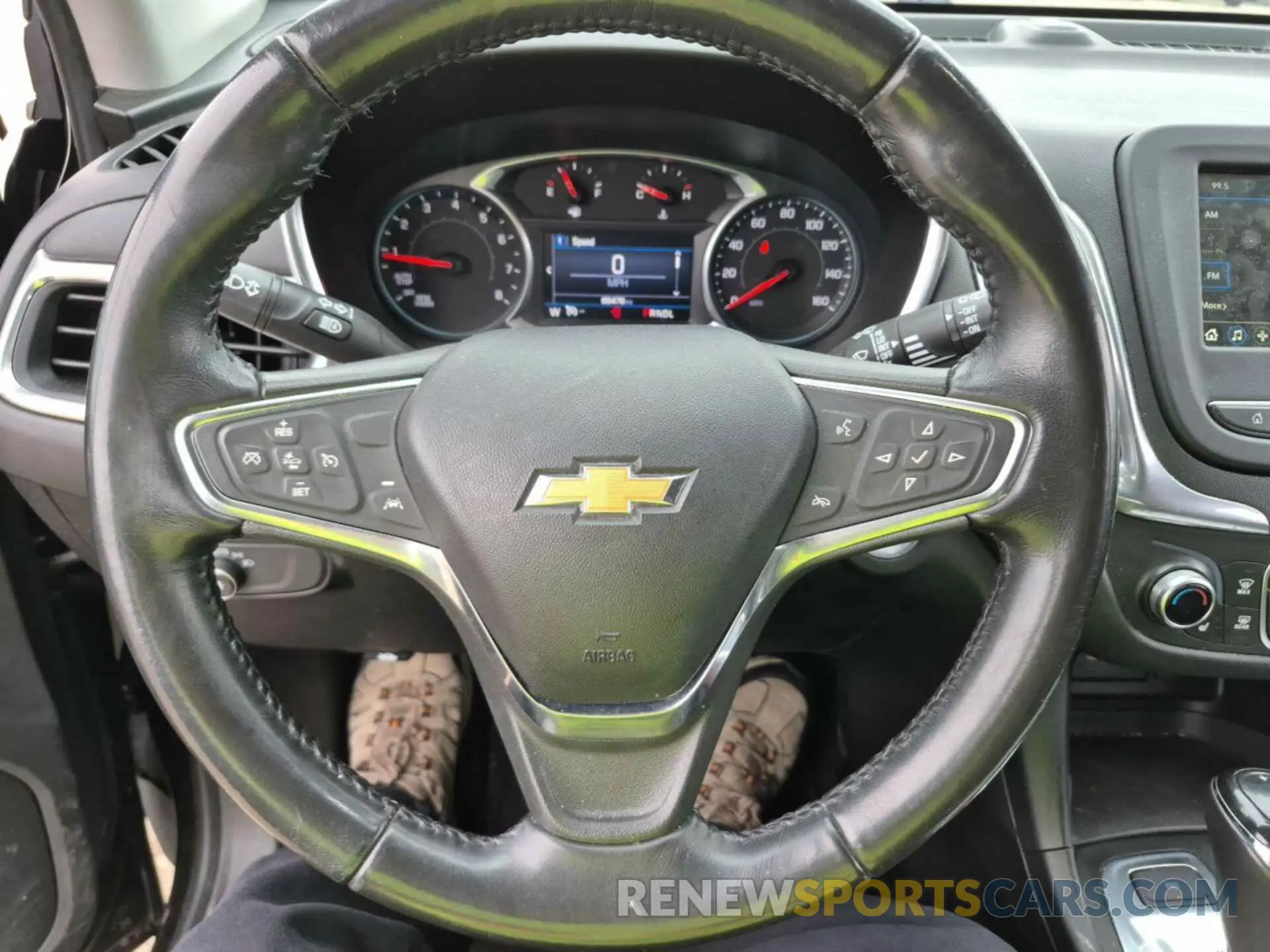 26 Photograph of a damaged car 2GNAXTEV7K6169679 CHEVROLET EQUINOX 2019