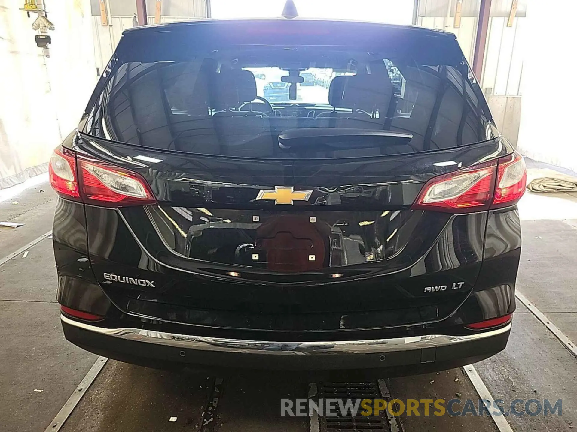 26 Photograph of a damaged car 2GNAXTEV7K6193819 CHEVROLET EQUINOX 2019