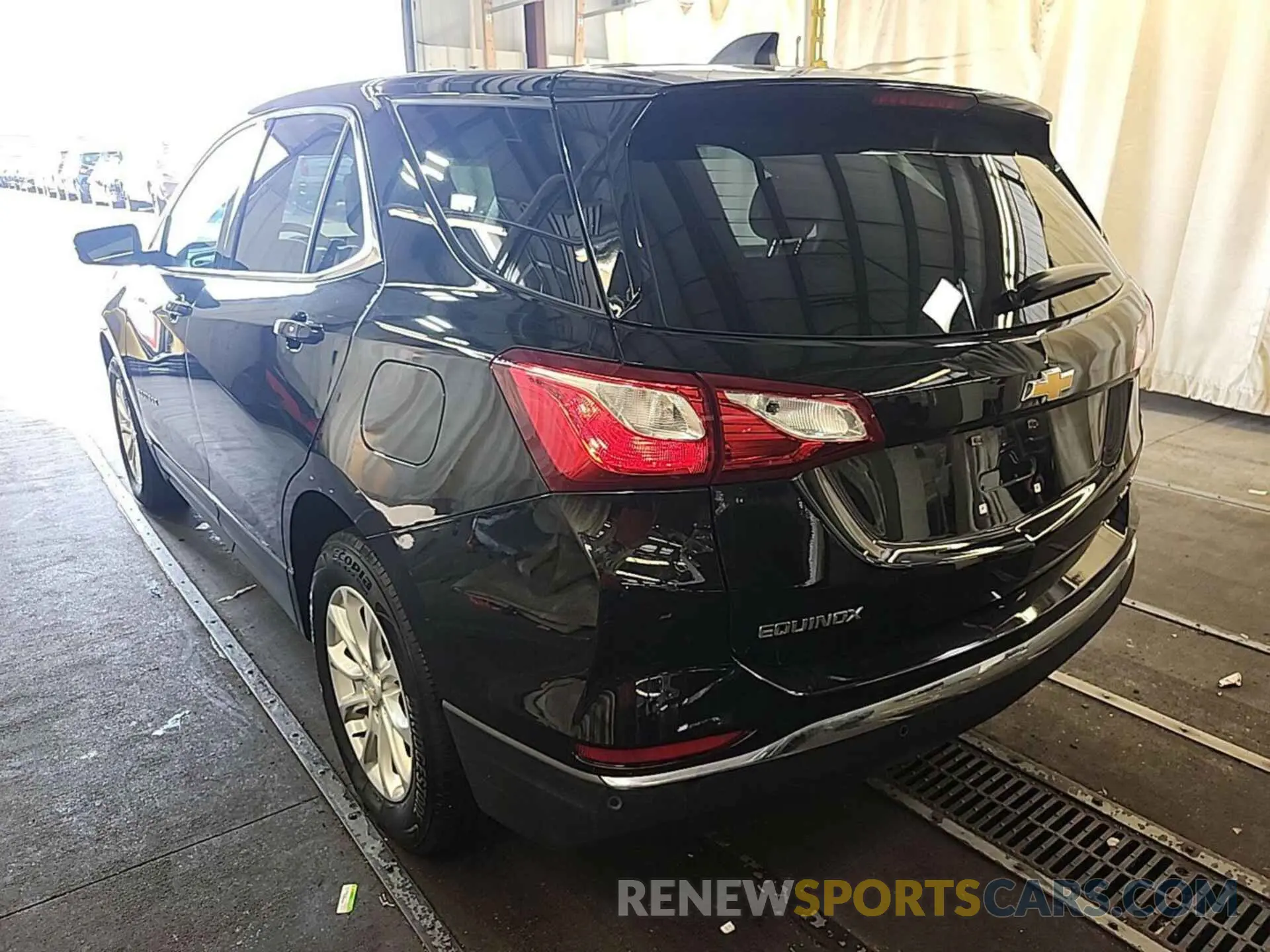 28 Photograph of a damaged car 2GNAXTEV7K6193819 CHEVROLET EQUINOX 2019
