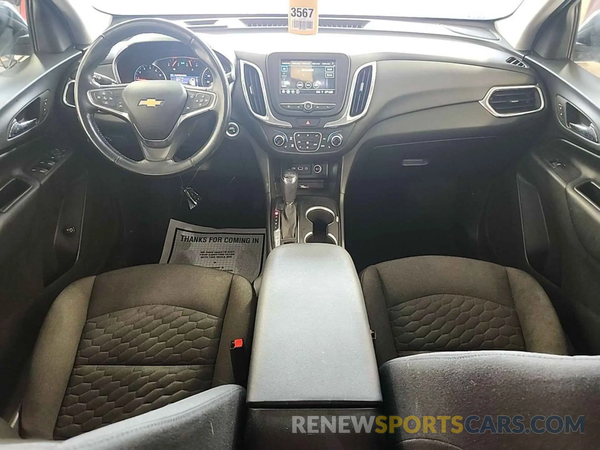 29 Photograph of a damaged car 2GNAXTEV7K6193819 CHEVROLET EQUINOX 2019