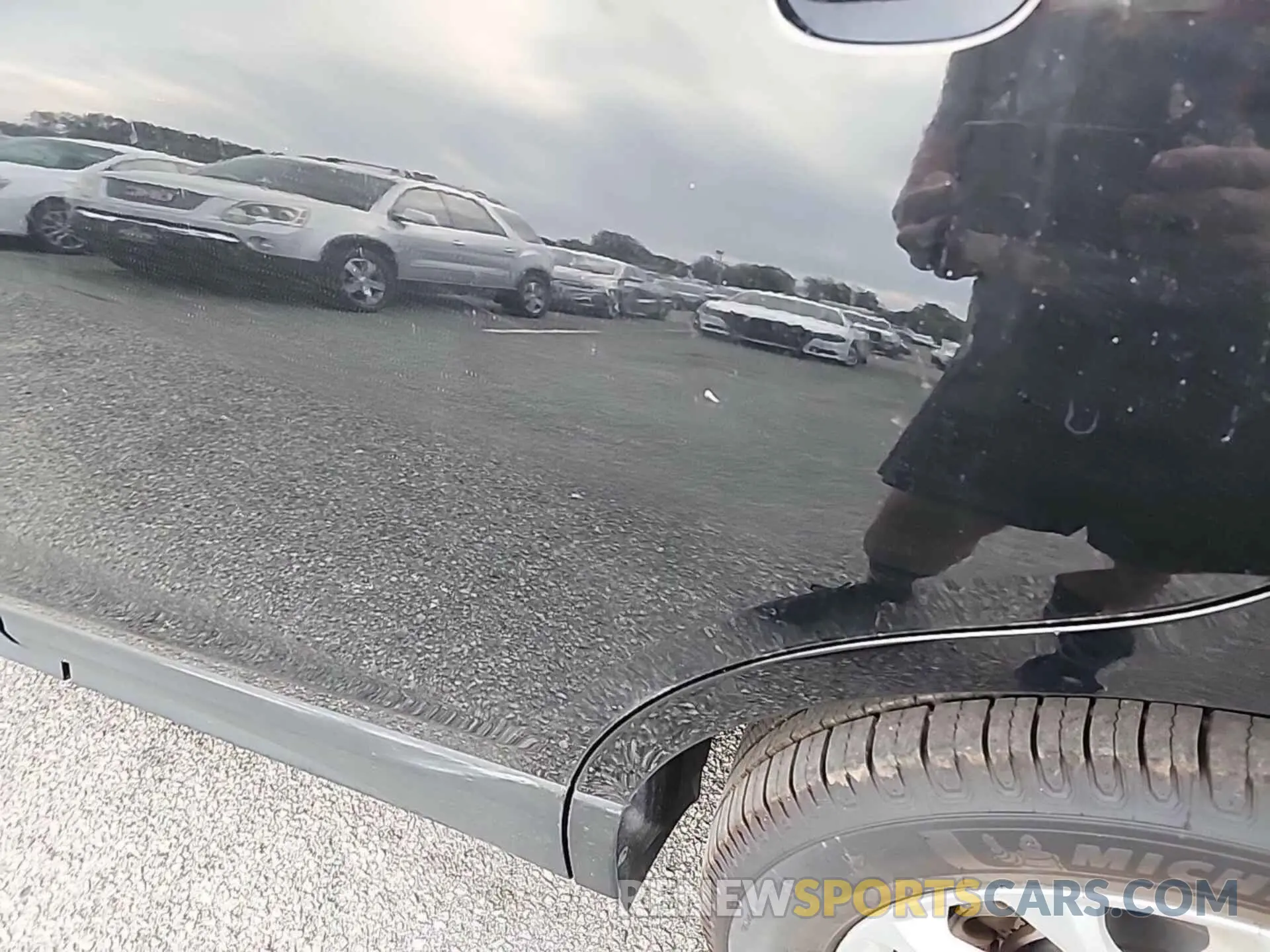 1 Photograph of a damaged car 2GNAXTEV7K6257664 CHEVROLET EQUINOX 2019