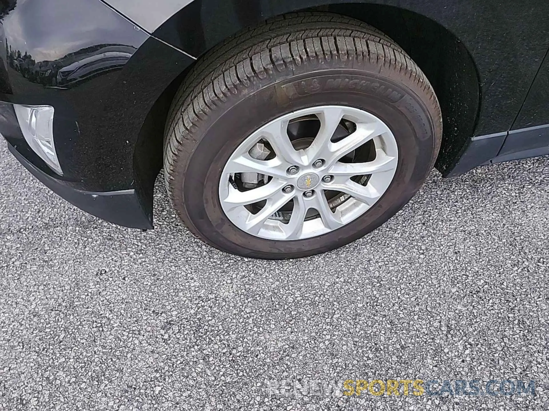 12 Photograph of a damaged car 2GNAXTEV7K6257664 CHEVROLET EQUINOX 2019