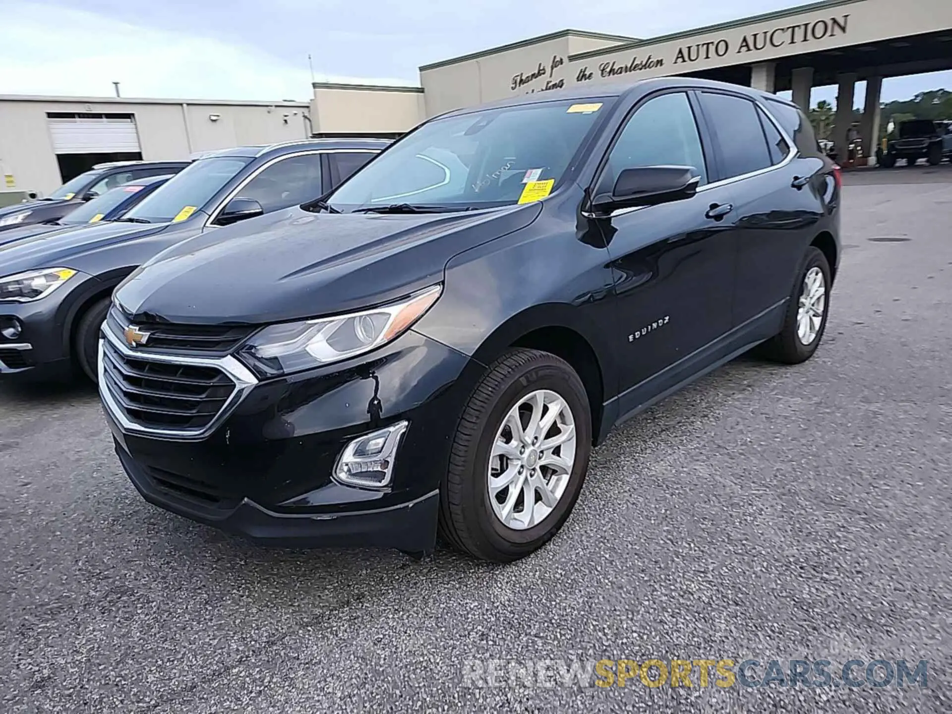 28 Photograph of a damaged car 2GNAXTEV7K6257664 CHEVROLET EQUINOX 2019