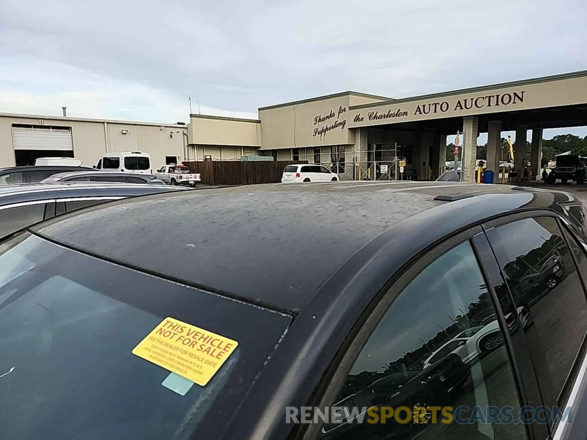 6 Photograph of a damaged car 2GNAXTEV7K6257664 CHEVROLET EQUINOX 2019